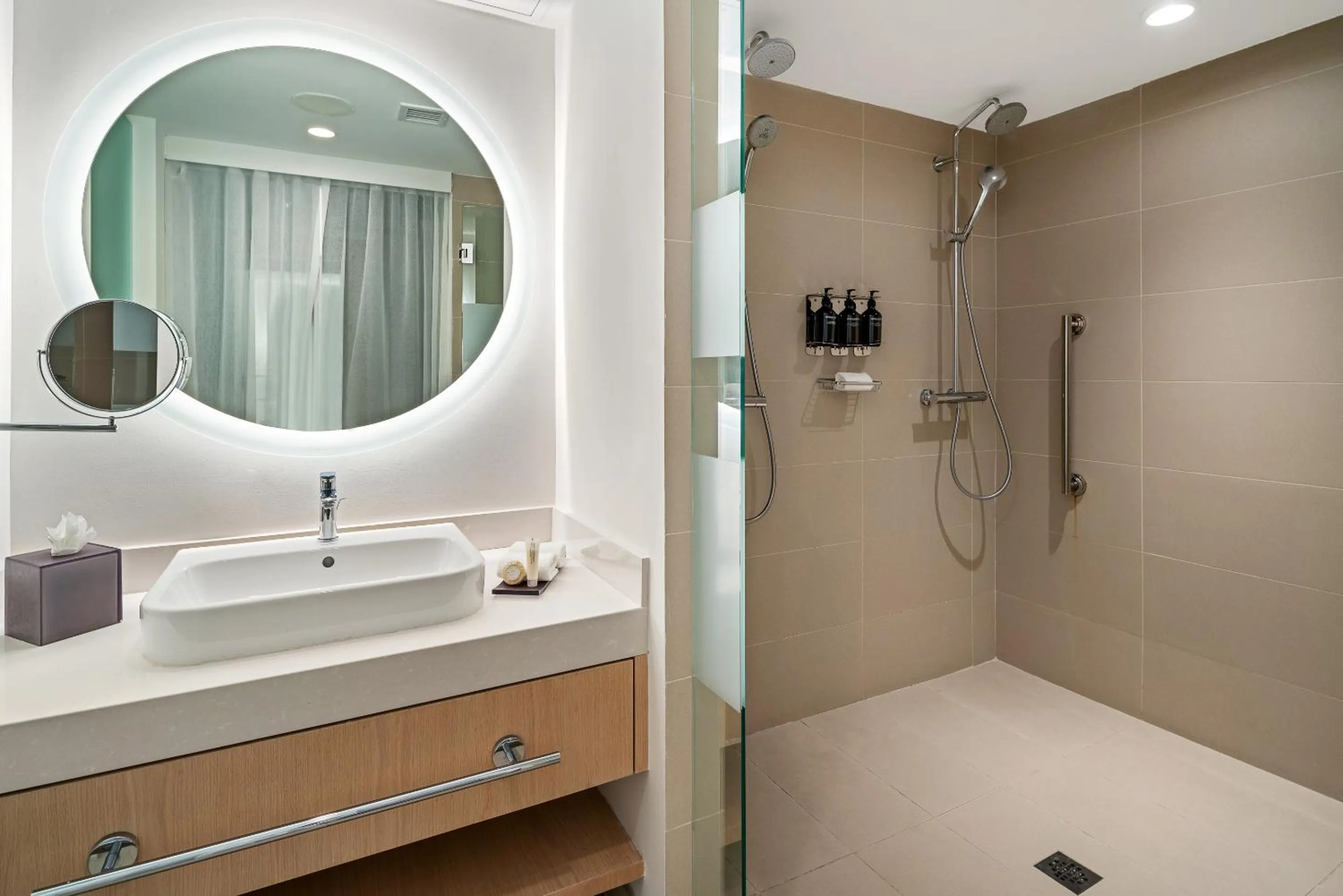 Bathroom in The Grayson Hotel Miami Downtown