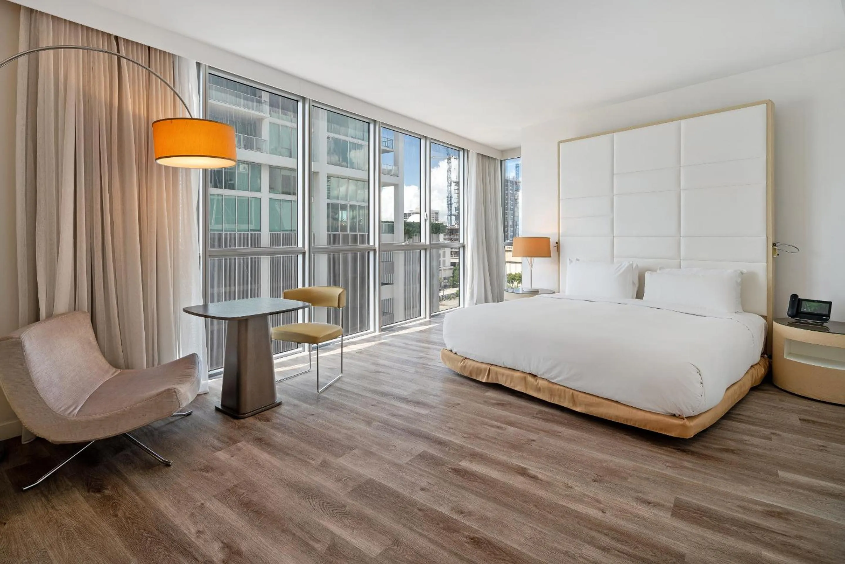 Bed in The Grayson Hotel Miami Downtown