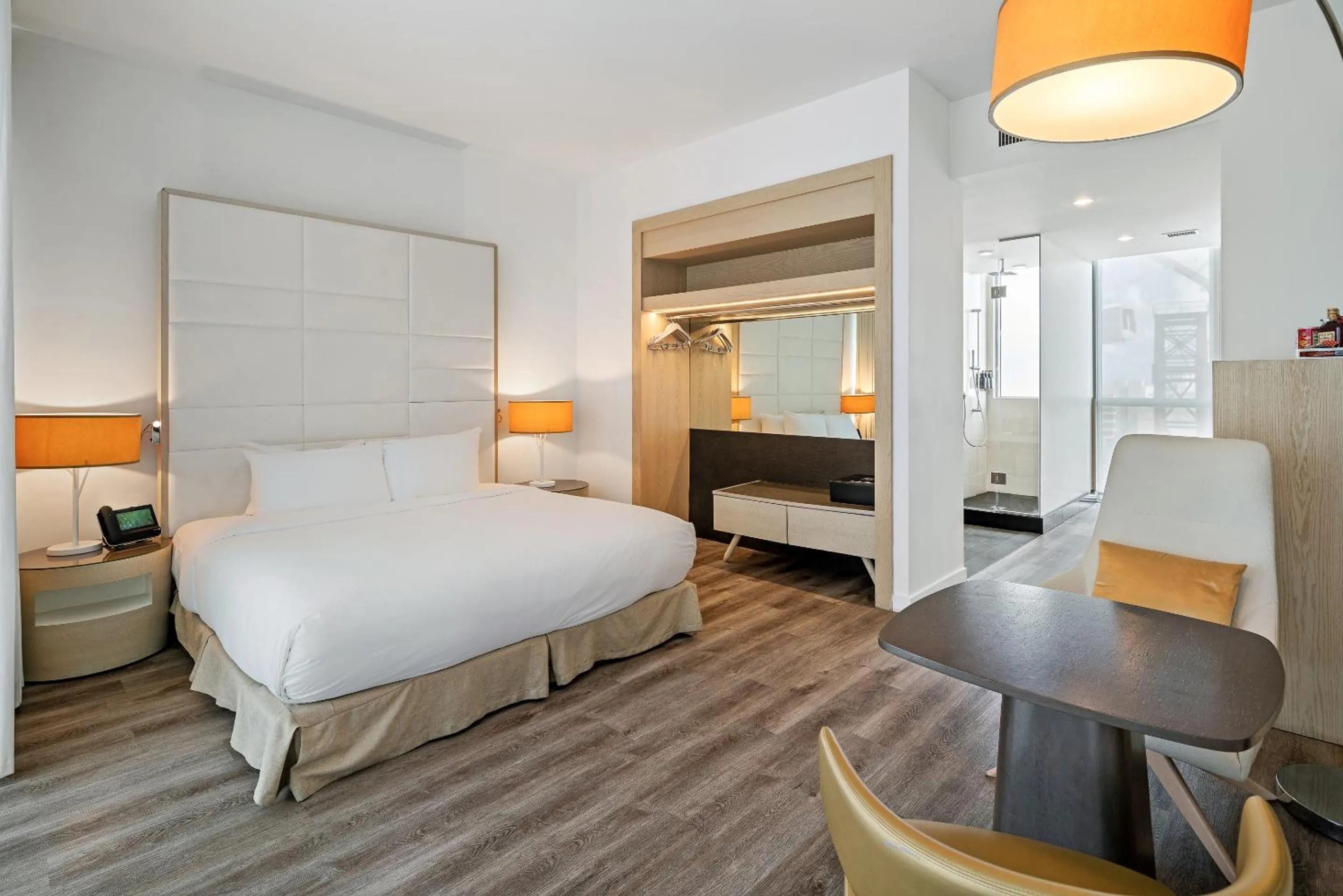 Bed in The Grayson Hotel Miami Downtown