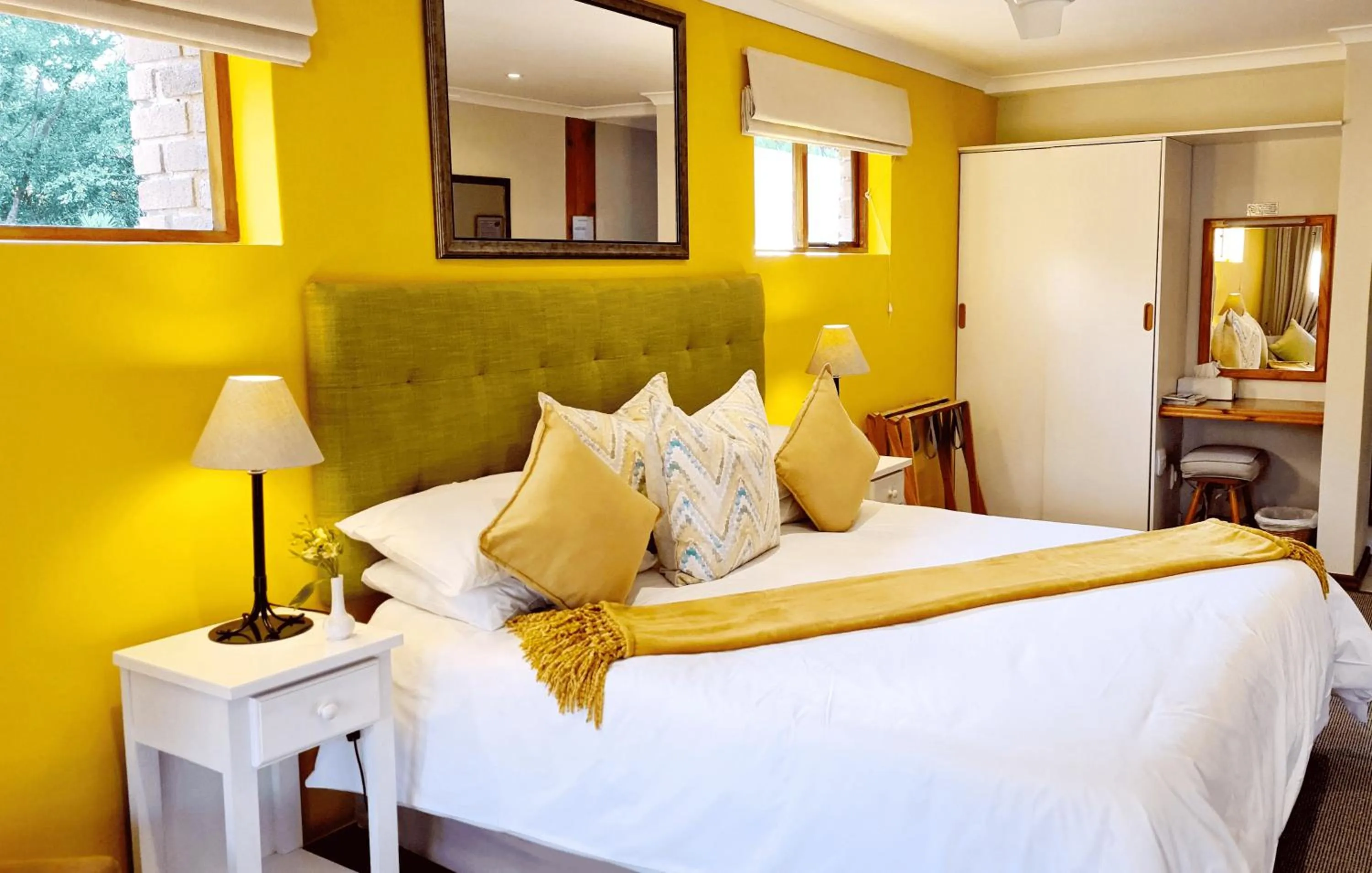 Bed in Pumula Lodge 4 Star Guesthouse Knysna