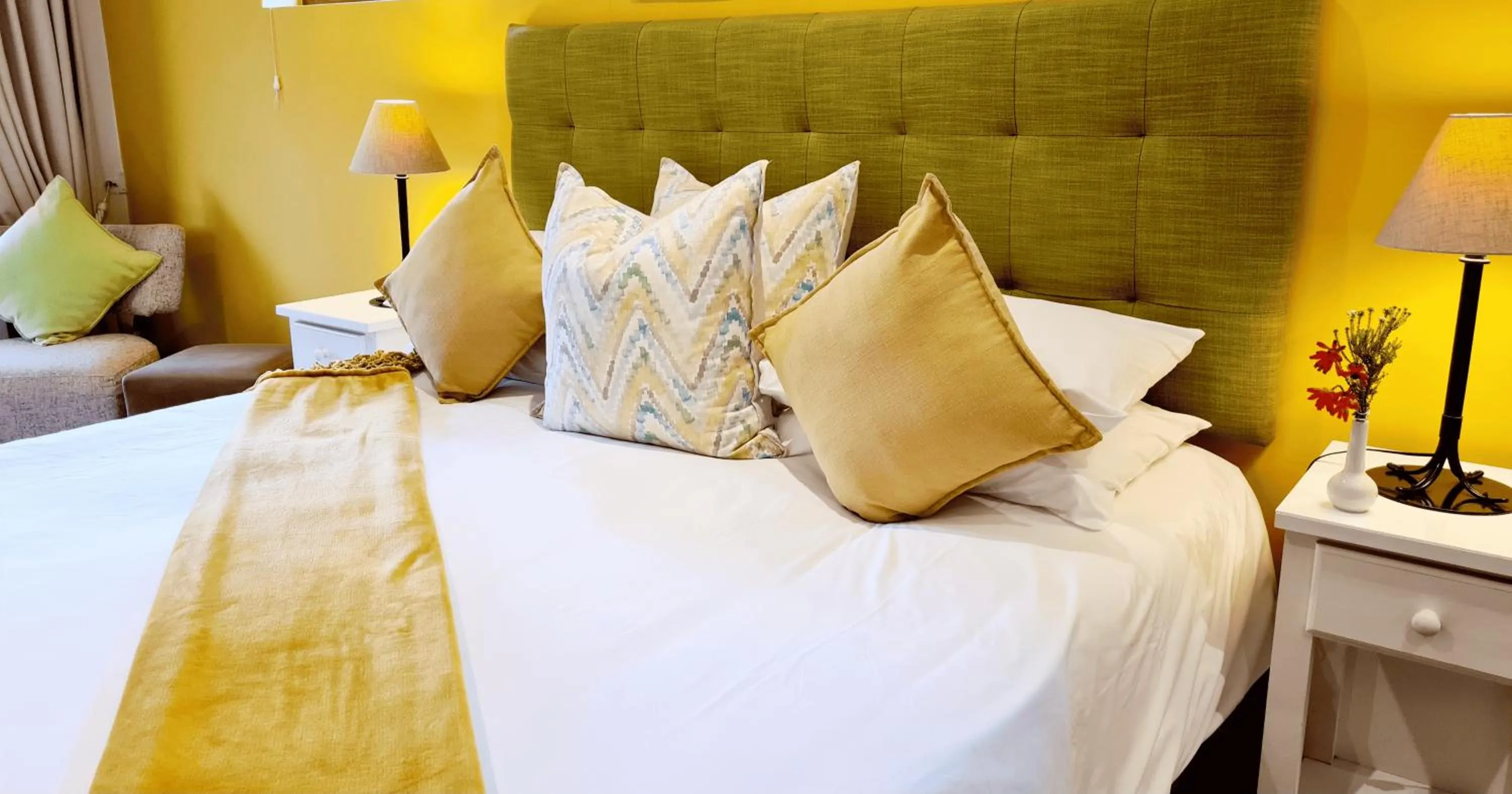 Bed in Pumula Lodge 4 Star Guesthouse Knysna