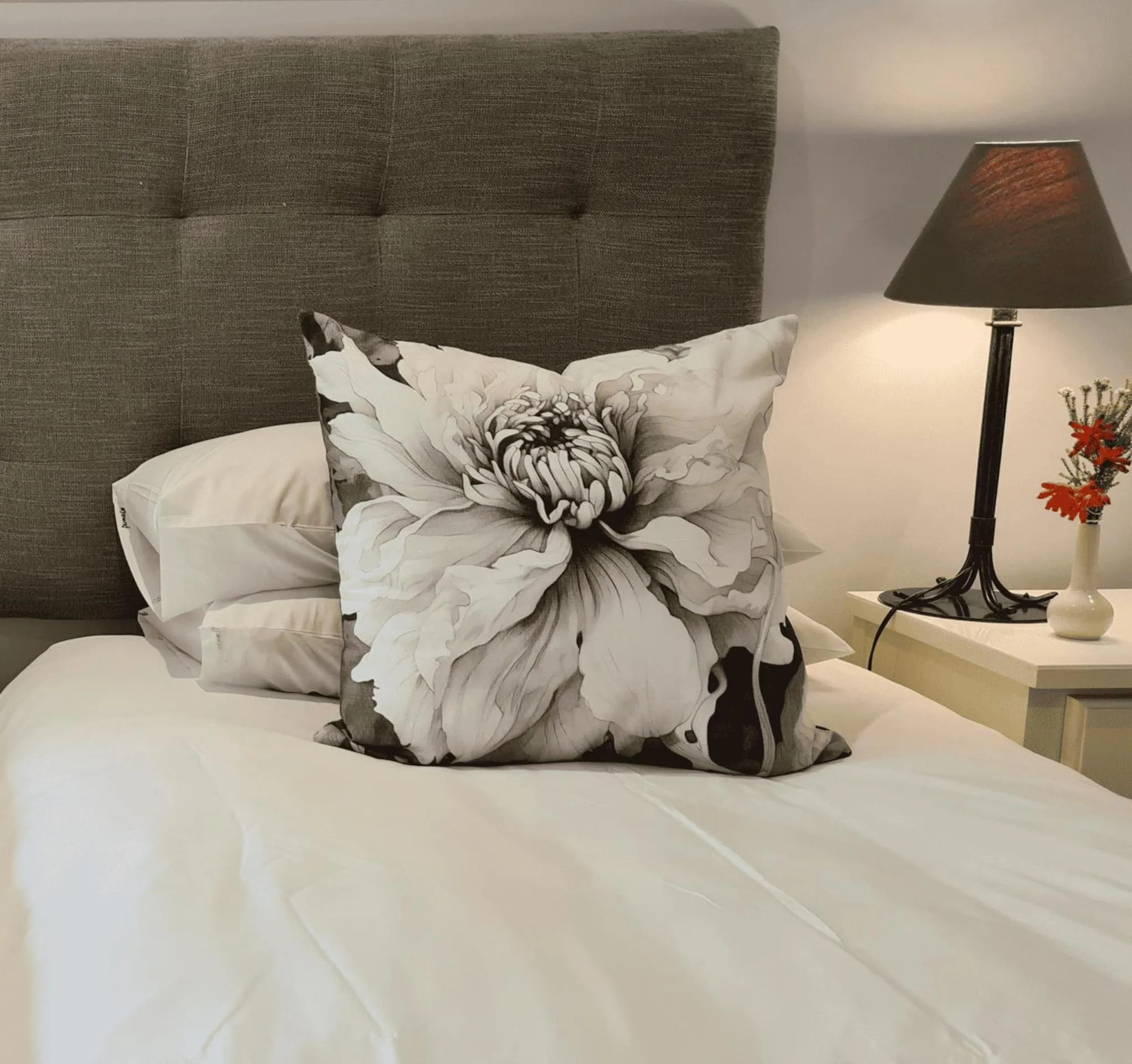 Bed in Pumula Lodge 4 Star Guesthouse Knysna