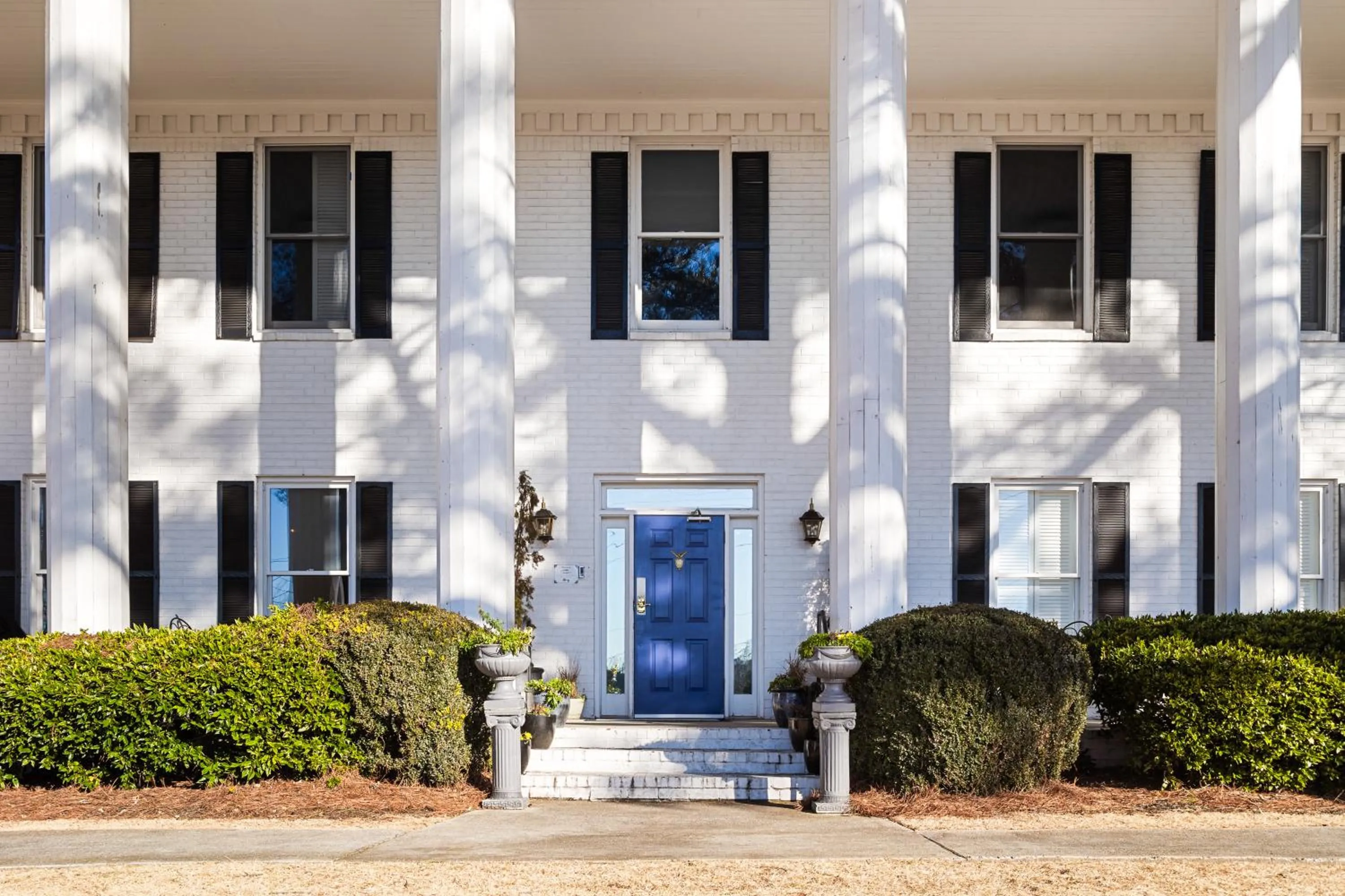 Property building in Stone Mountain Manor