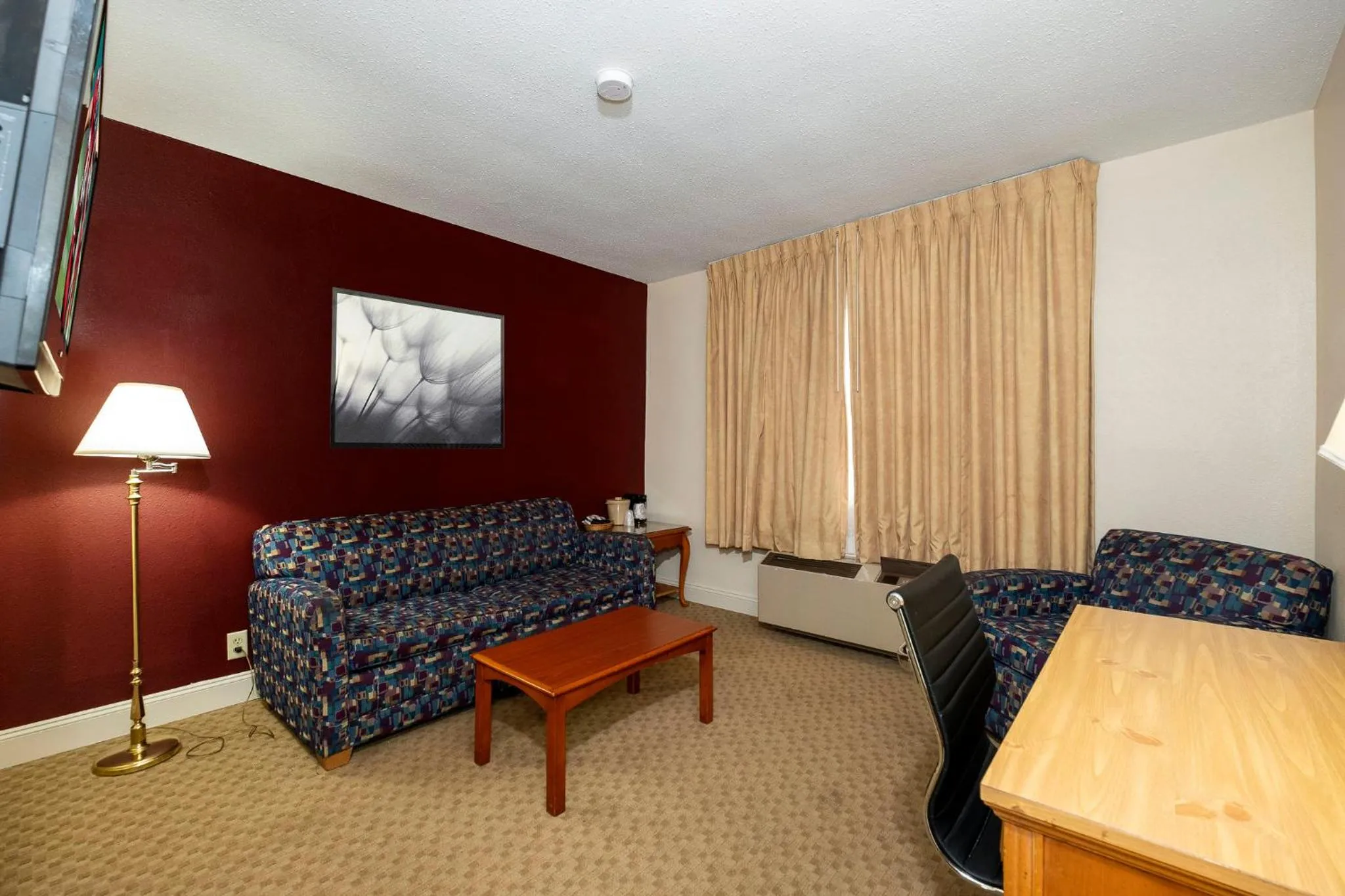 Photo of the whole room in Red Roof Inn & Suites Hazleton