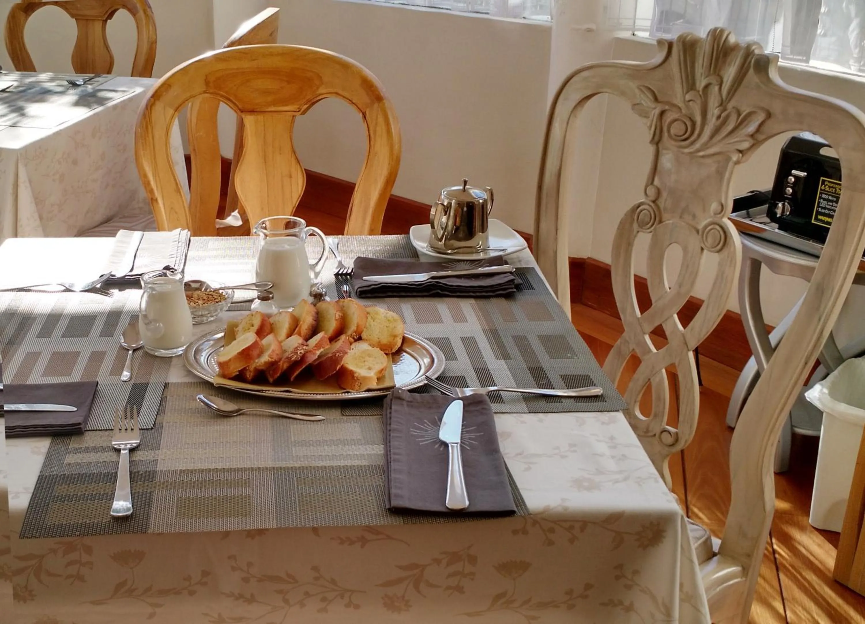 Breakfast in La Coupole Hotel