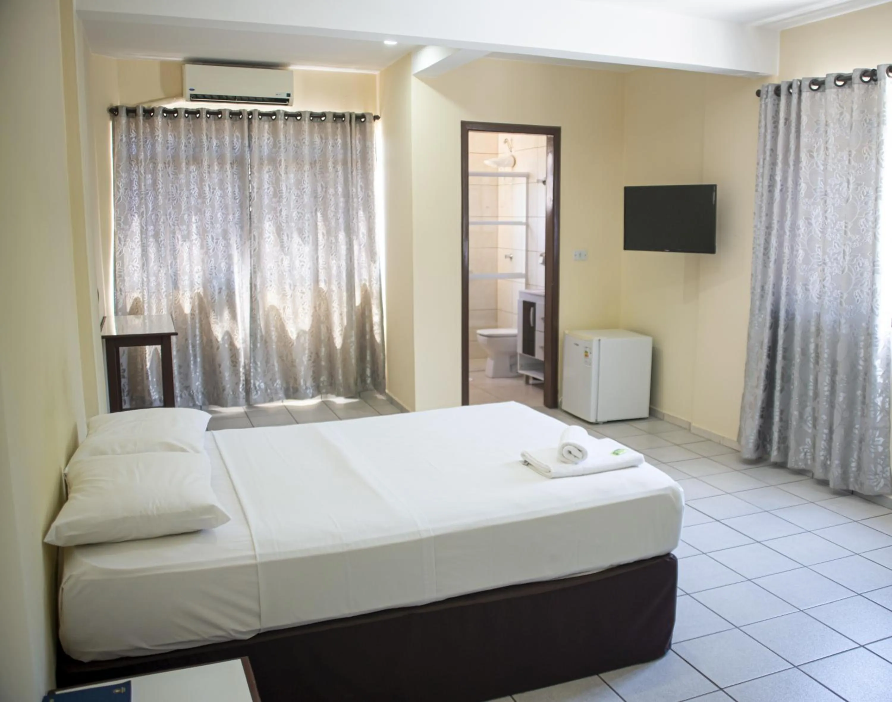 Bedroom, Bed in Smart Cataratas Hotel