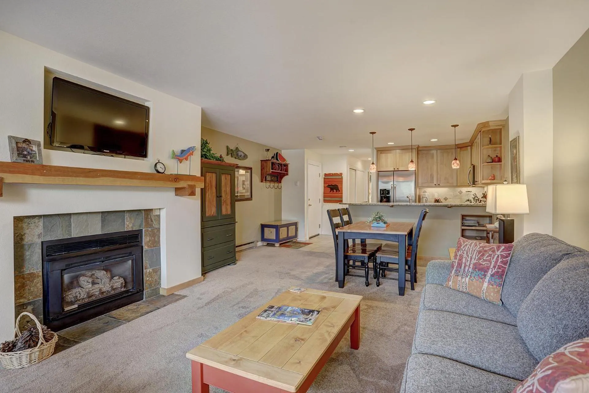 Living room in Seasons at Avon