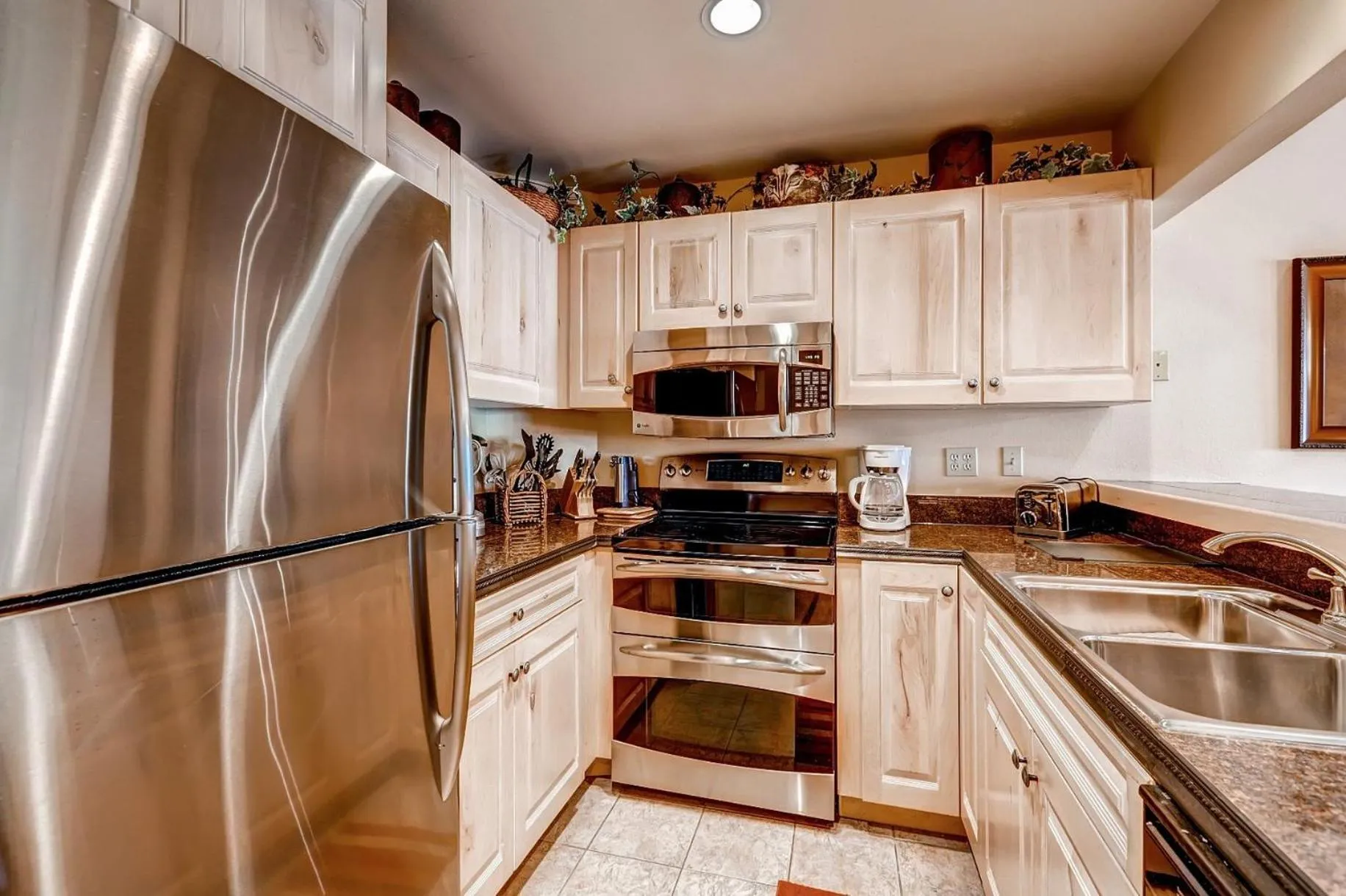 Communal kitchen in Seasons at Avon