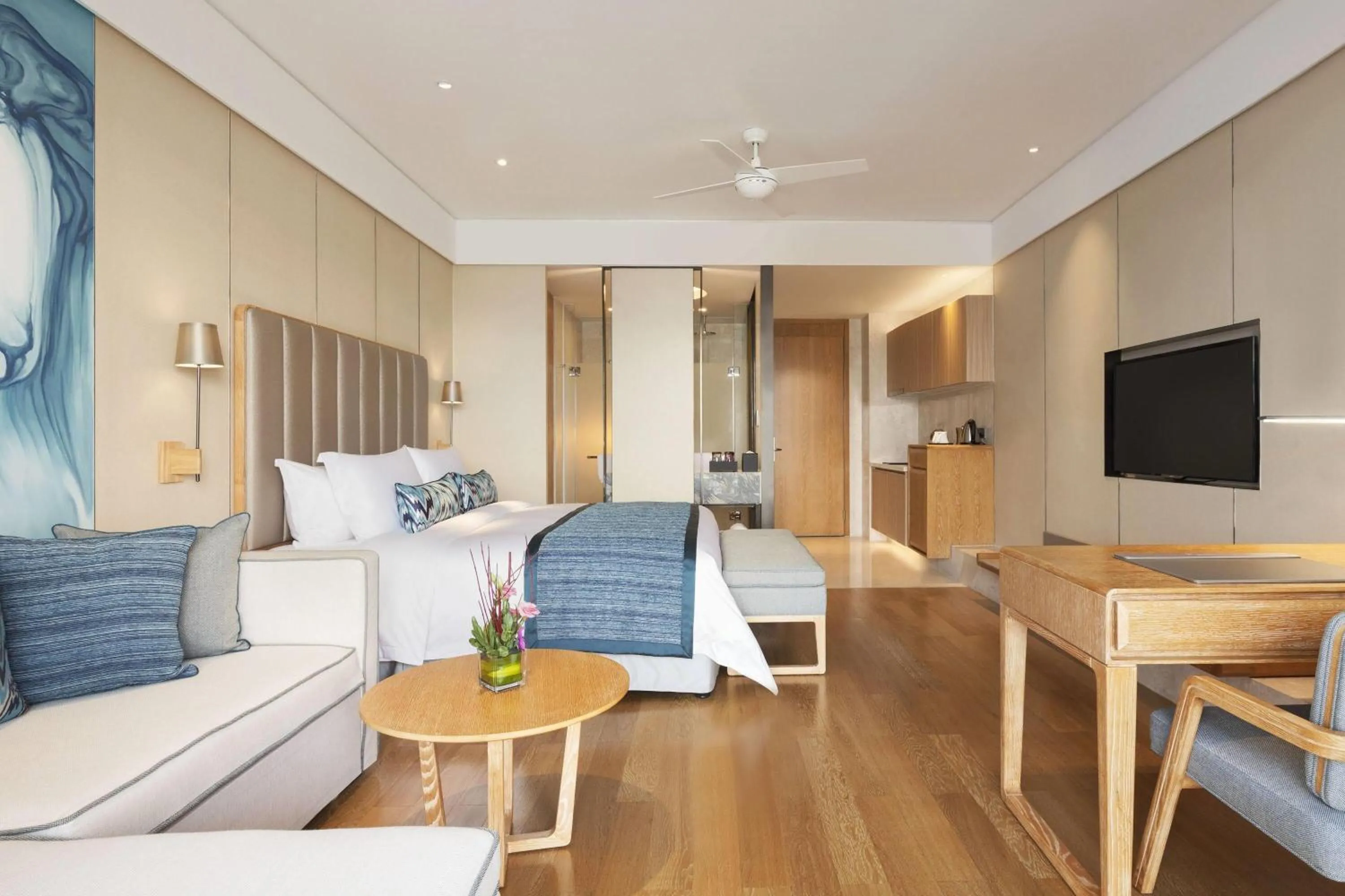 Photo of the whole room in Wyndham Sanya Bay