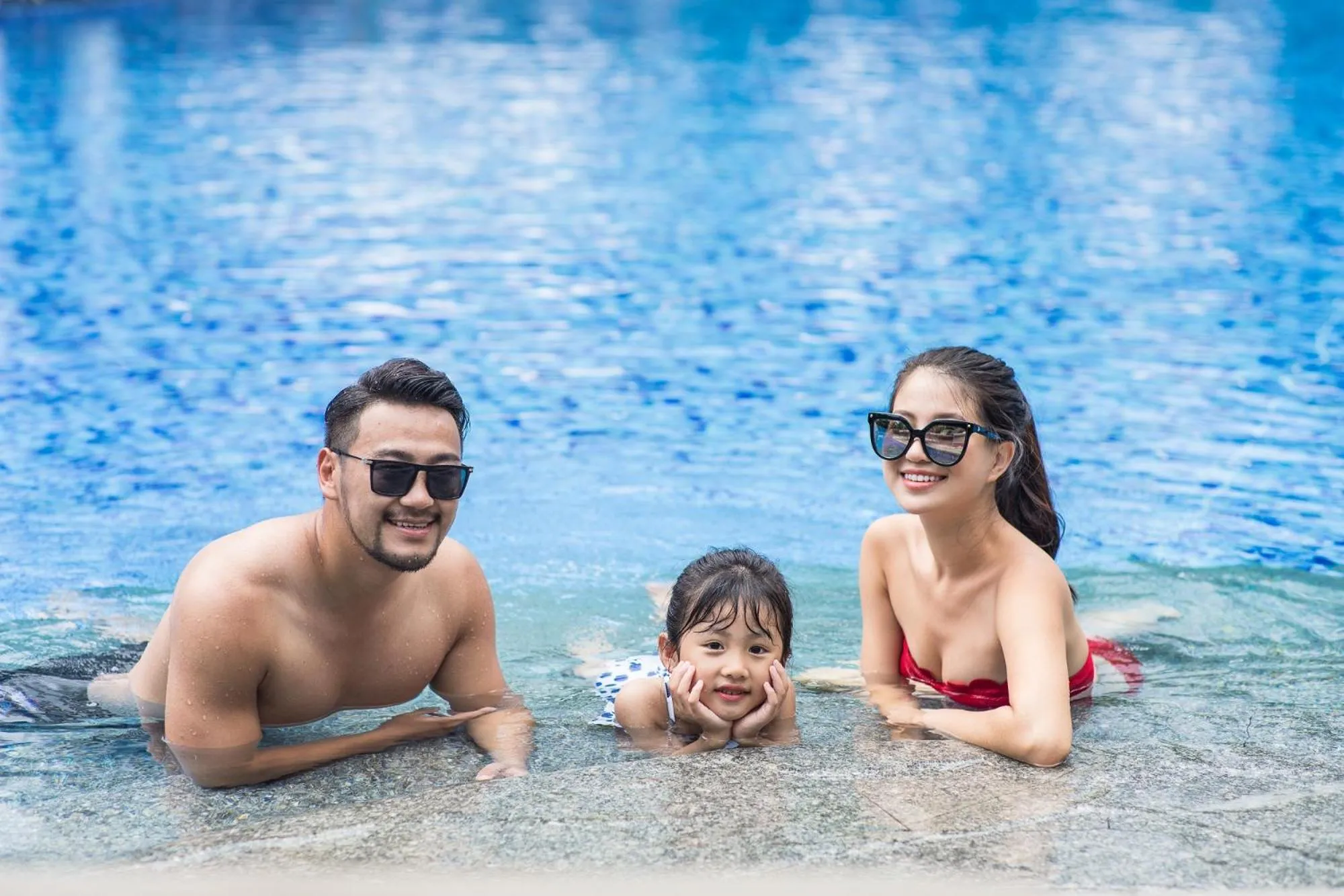 Swimming pool in Wyndham Sanya Bay