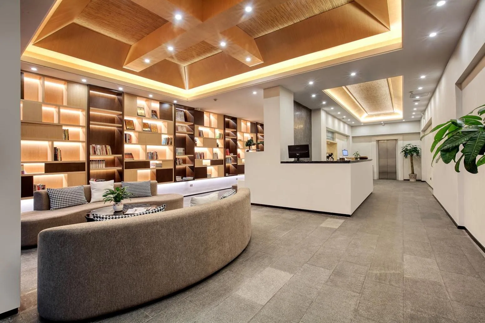 Lobby or reception in Wing Hotel Guilin- Pedestrian Street
