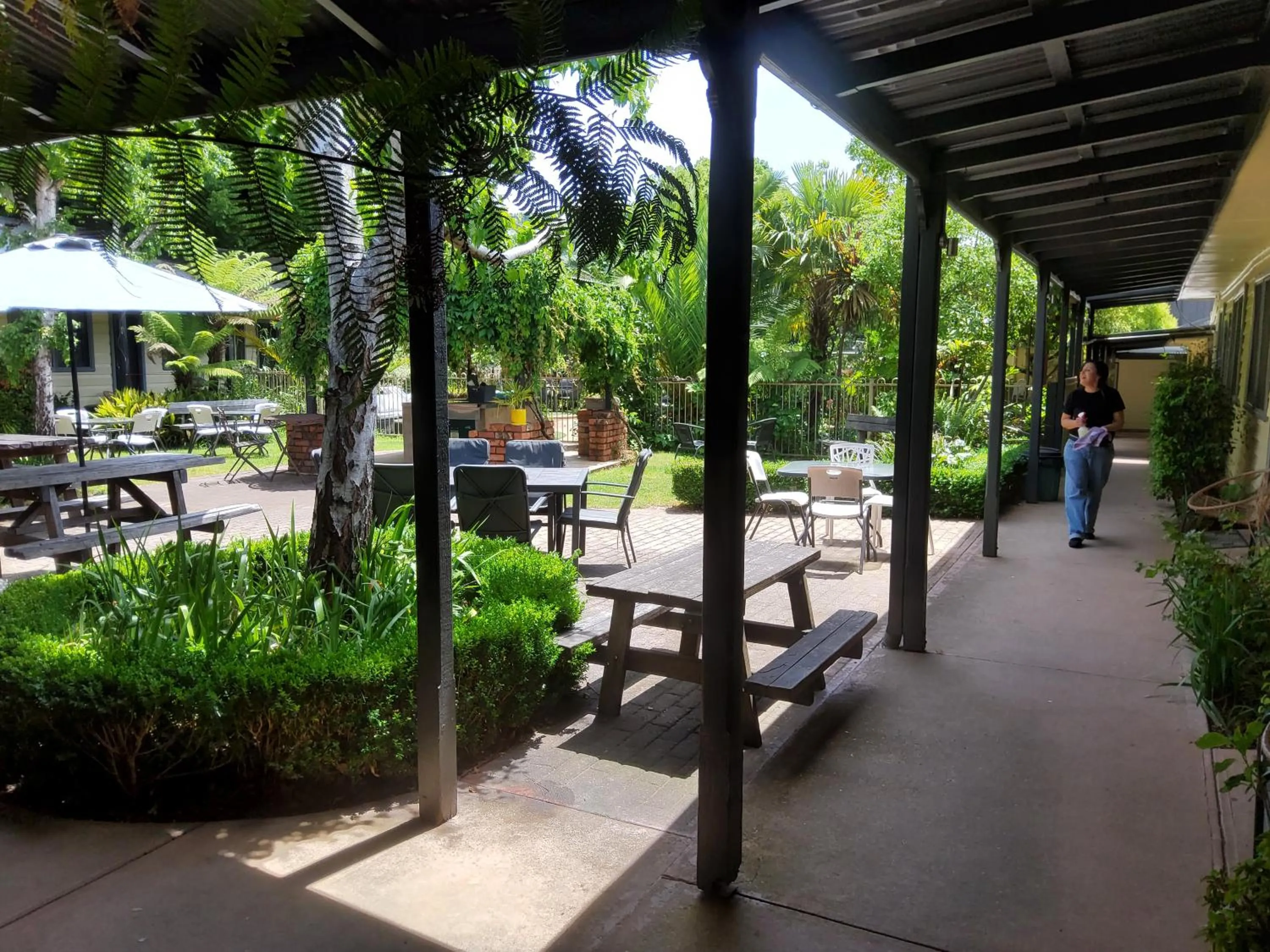 Garden view in Coach House Inn