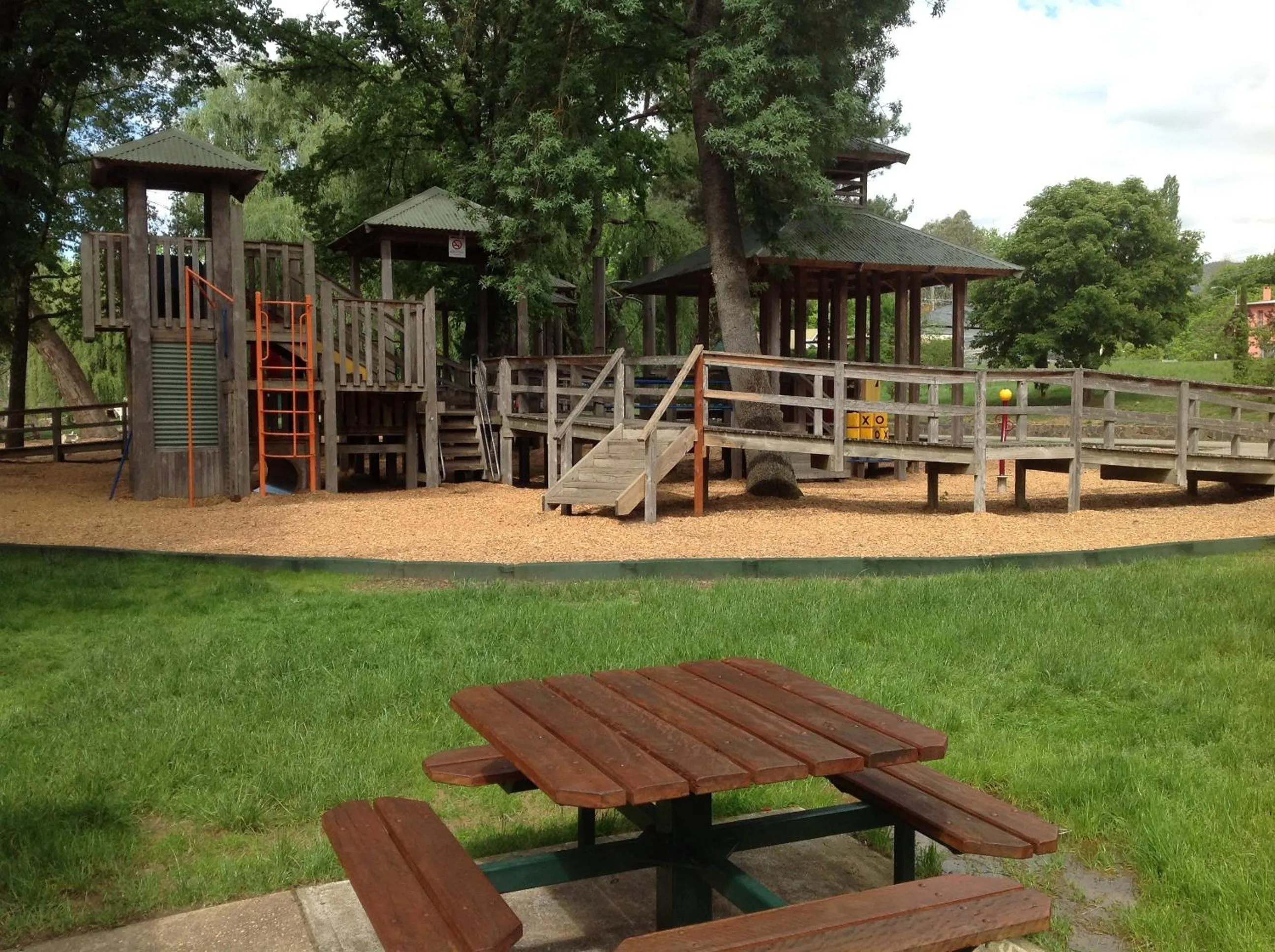 Children play ground in Coach House Inn