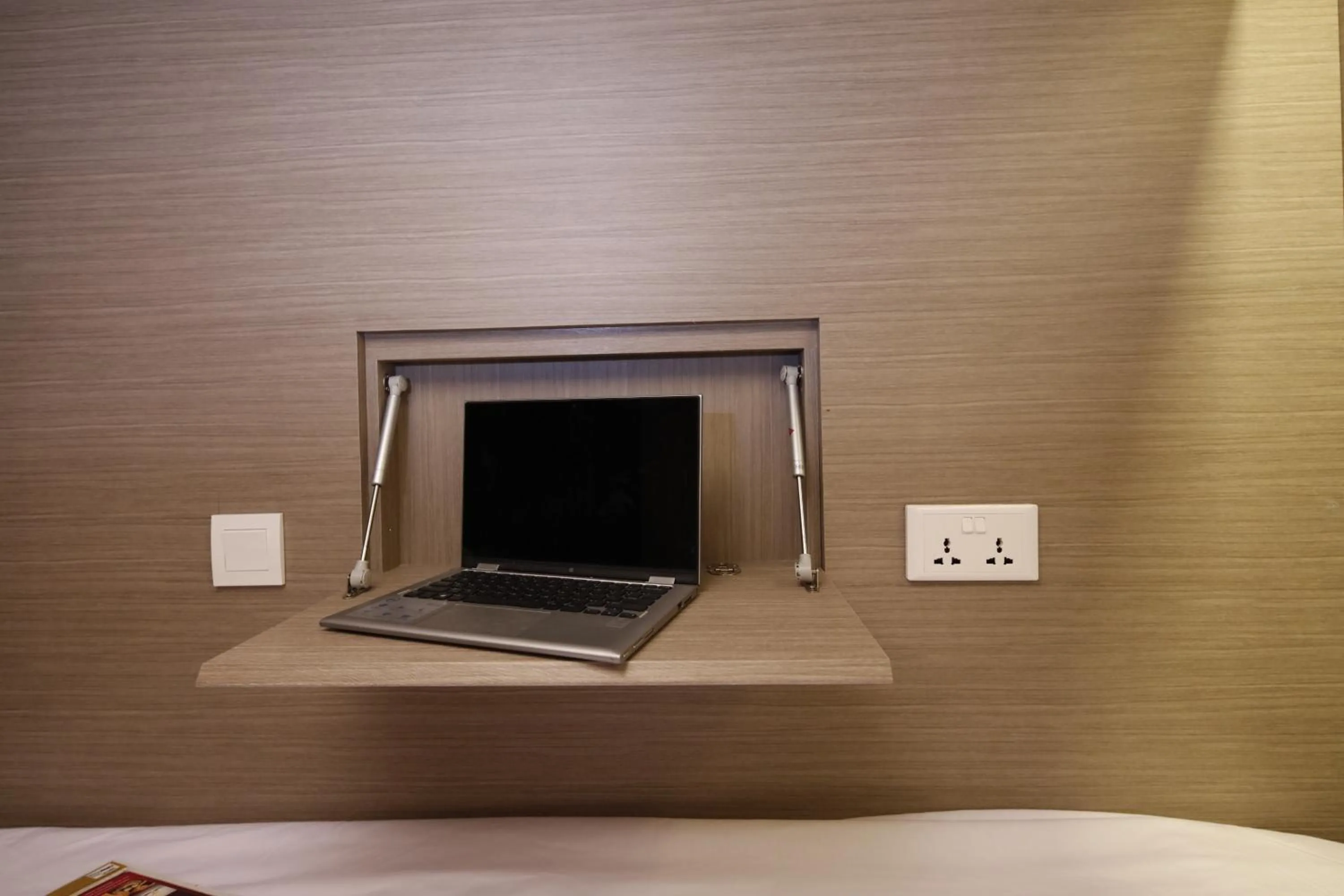 Decorative detail in BEAT. Capsule Hostel @ Boat Quay