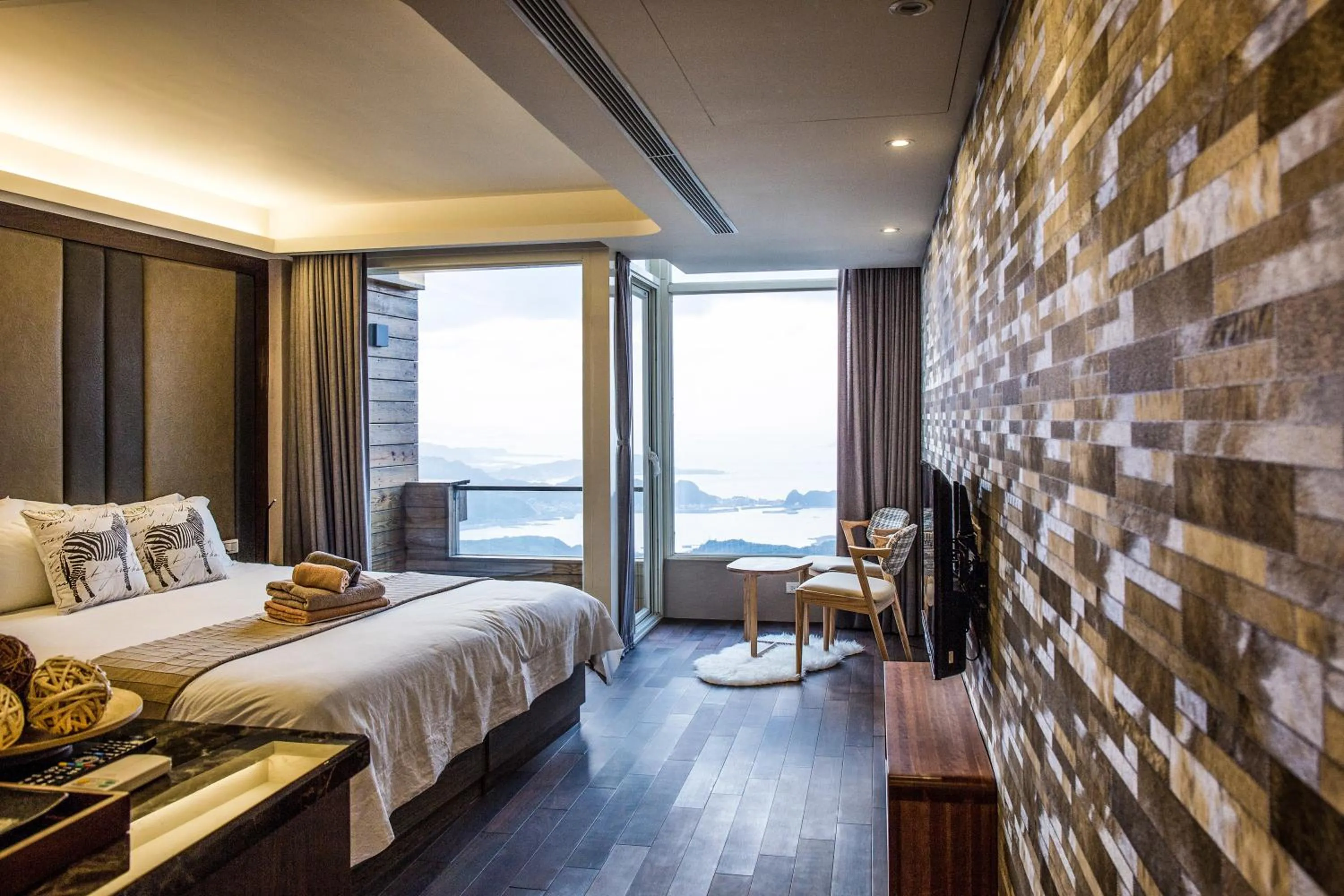 Bed in Something Easy Inn