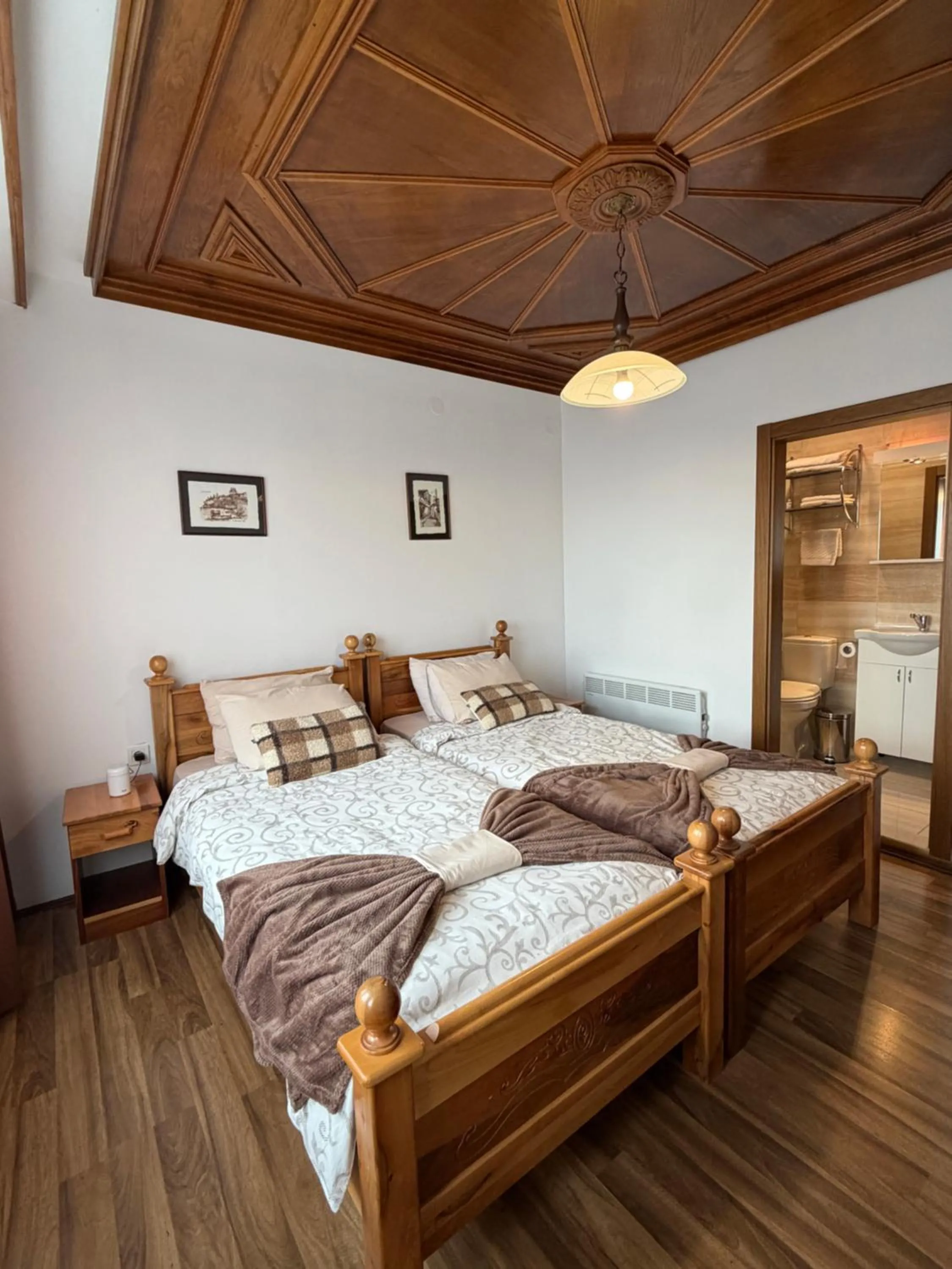 Bed in Villa Srma OHRİD