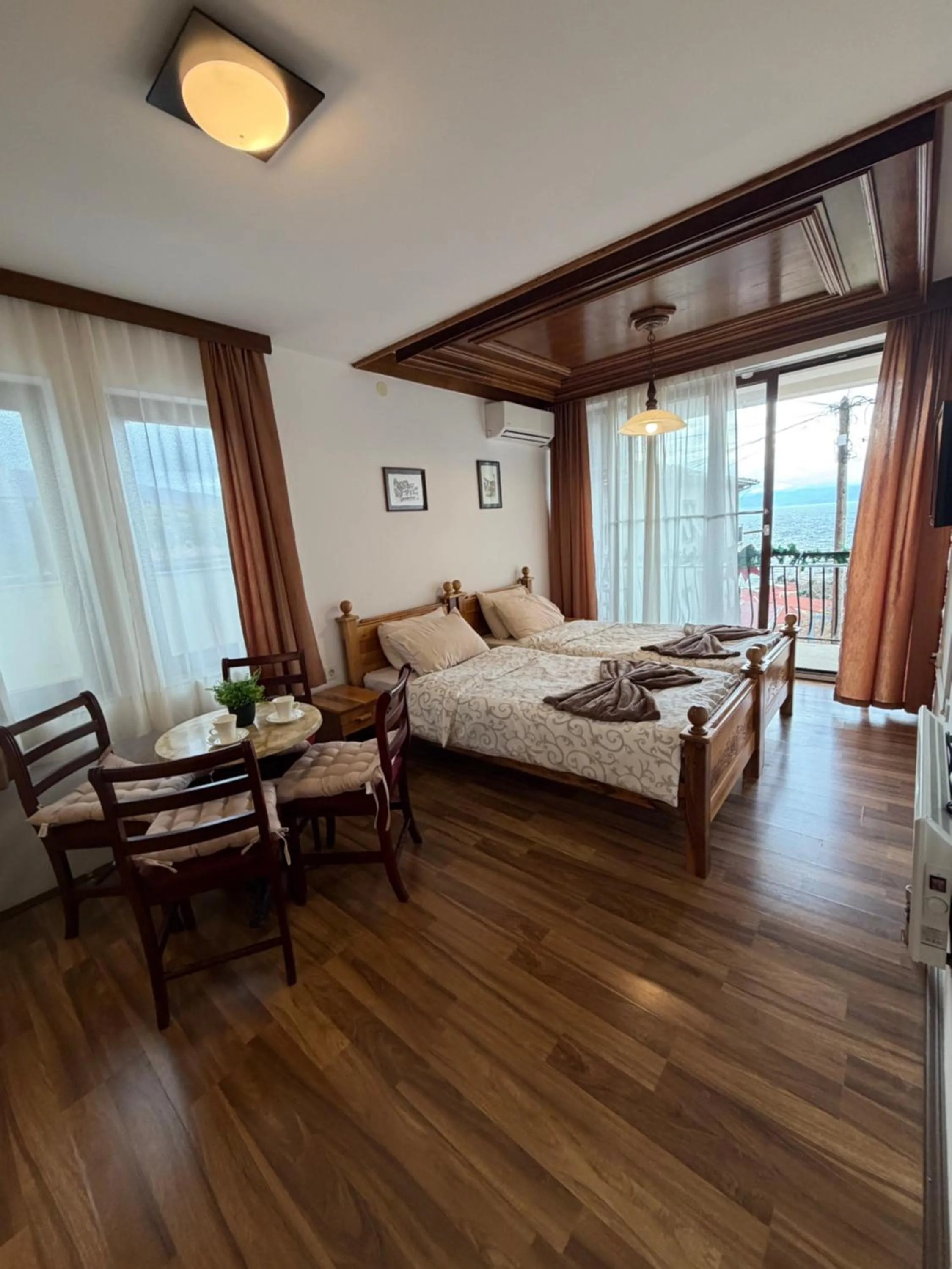 Bed in Villa Srma OHRİD