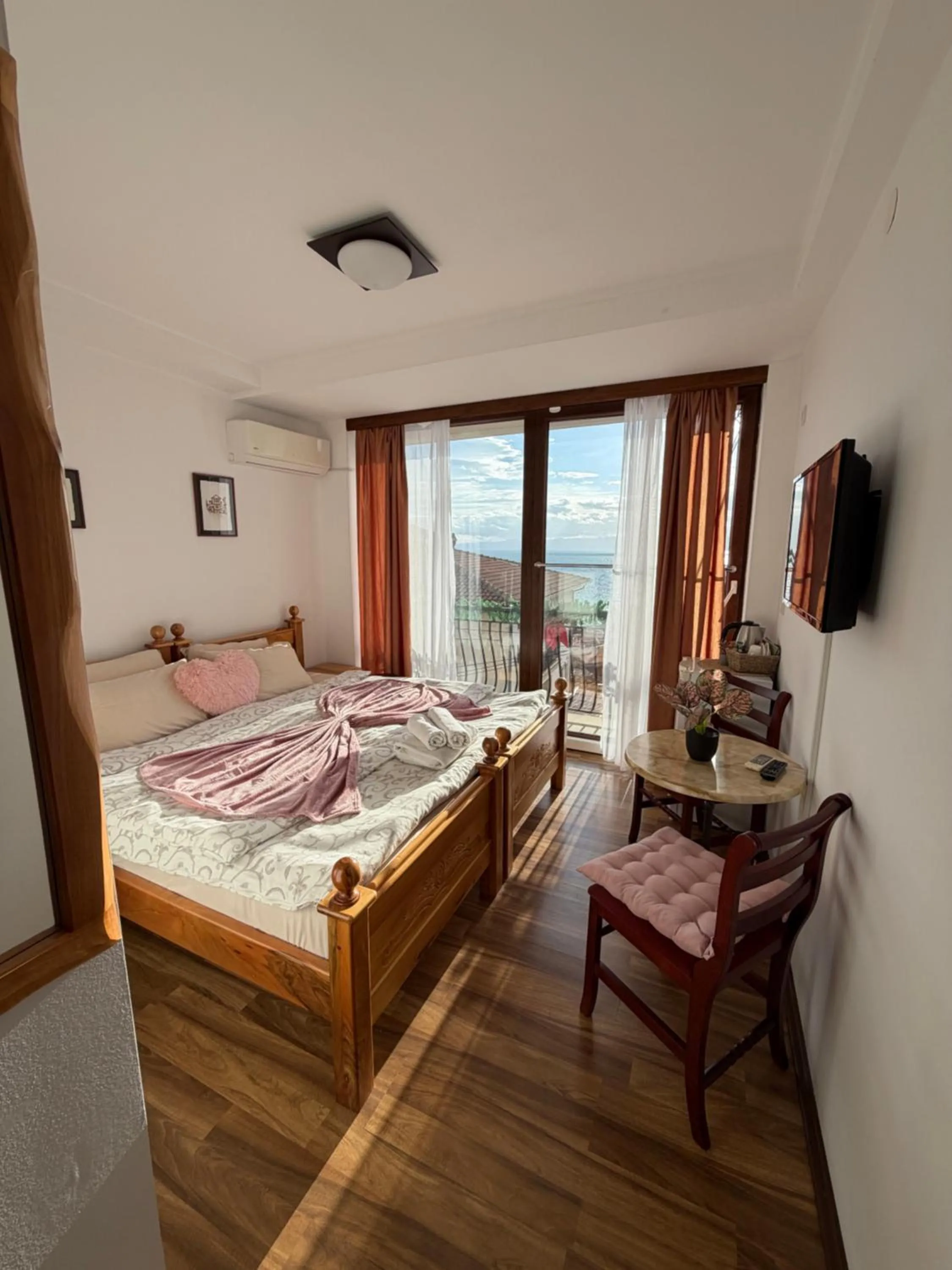 Bed in Villa Srma OHRİD