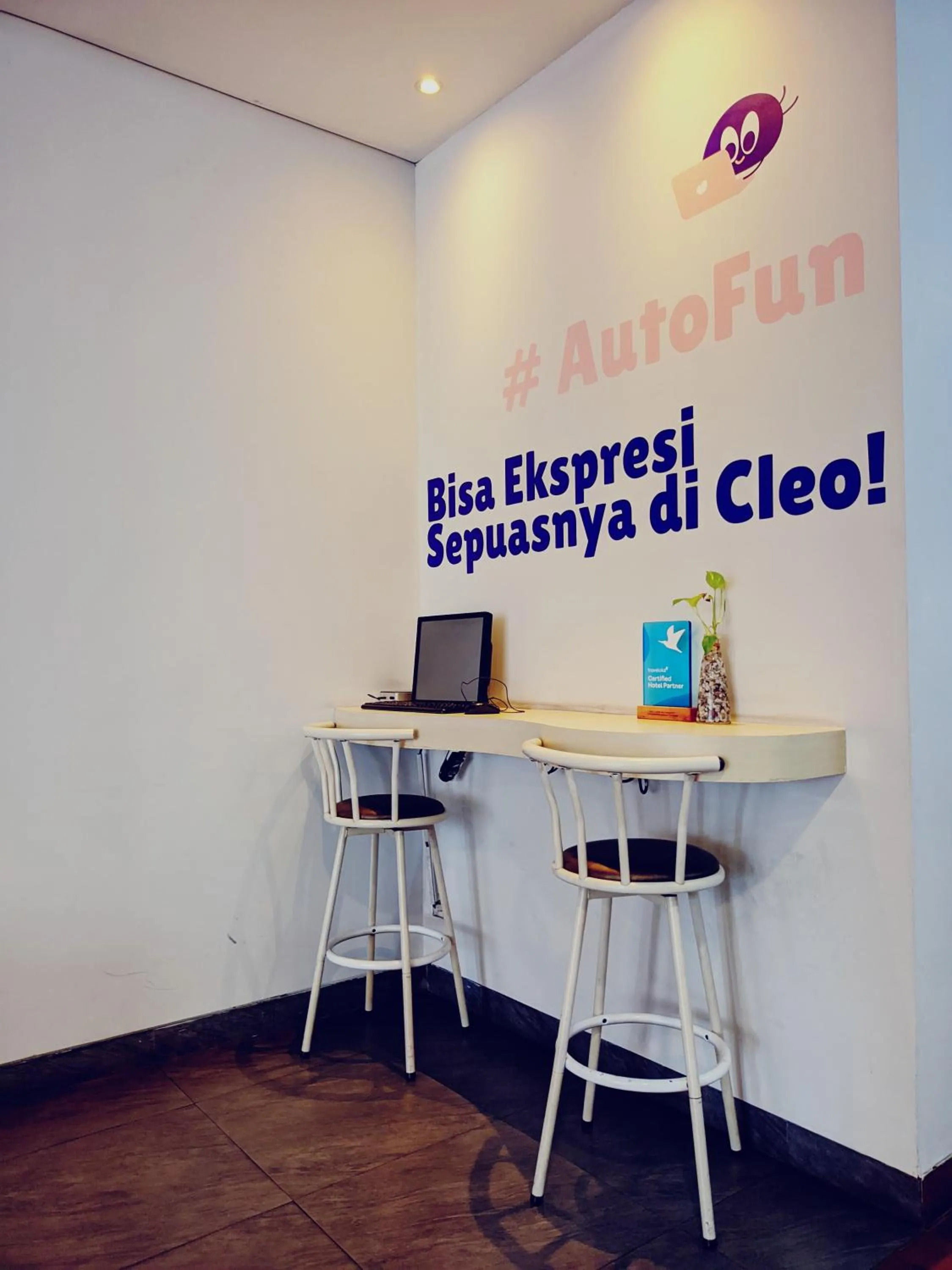 Business facilities in Cleo Hotel Tunjungan