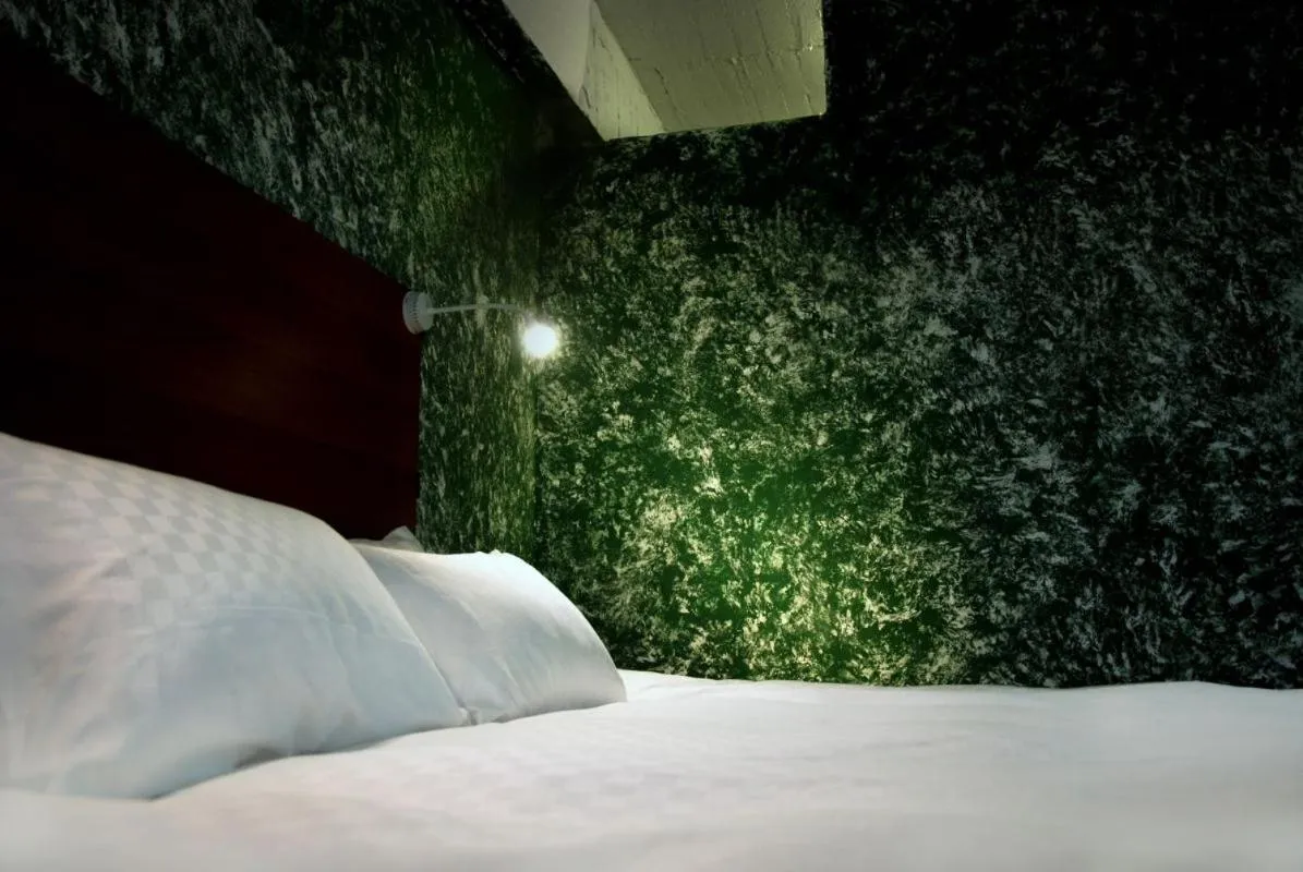 Bed in Howcome spots homestay