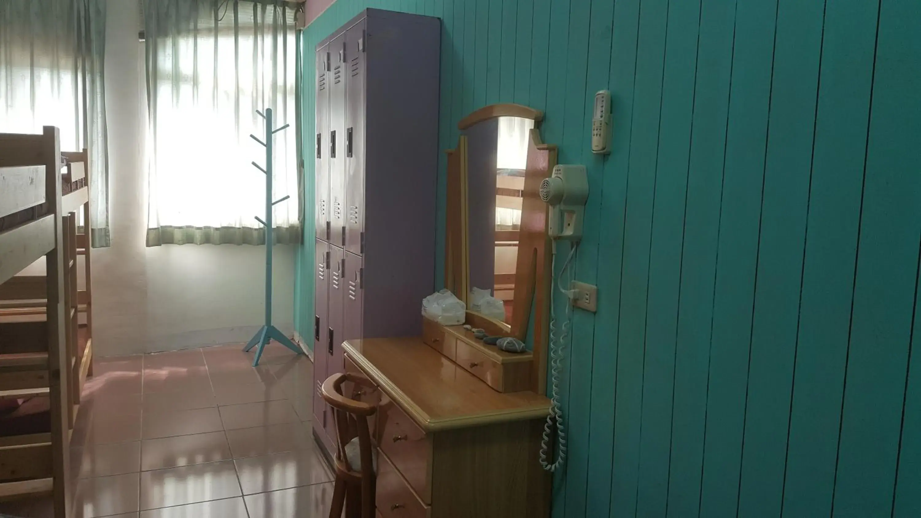 Bed in 6-Bed Female Dormitory Room in 太魯閣蘇西小空間 SusiSpace Bed in 6-Bed Female Dormitory Room in 太魯閣蘇西小空間 SusiSpace