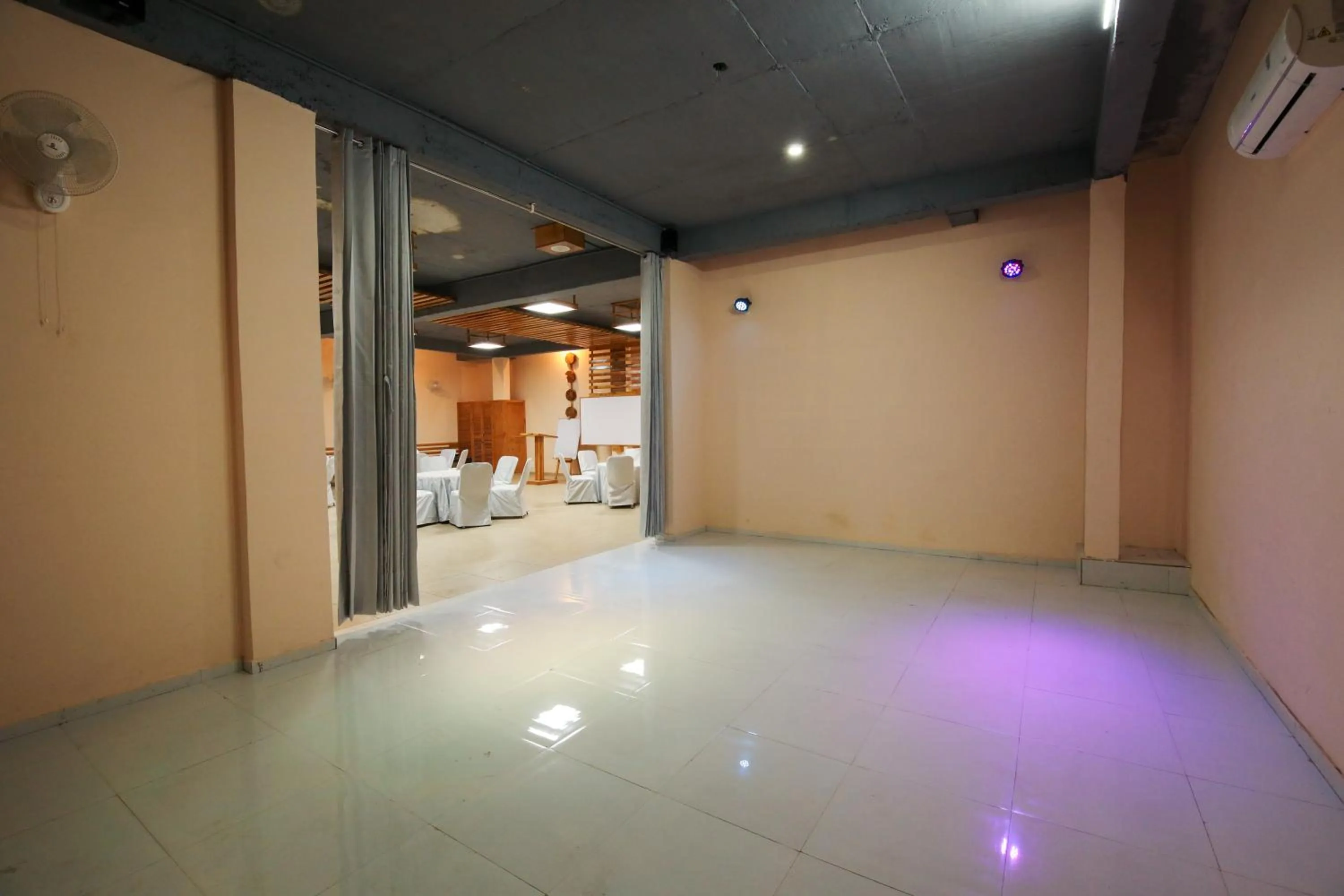 Nightclub / DJ in LaTigre Resort