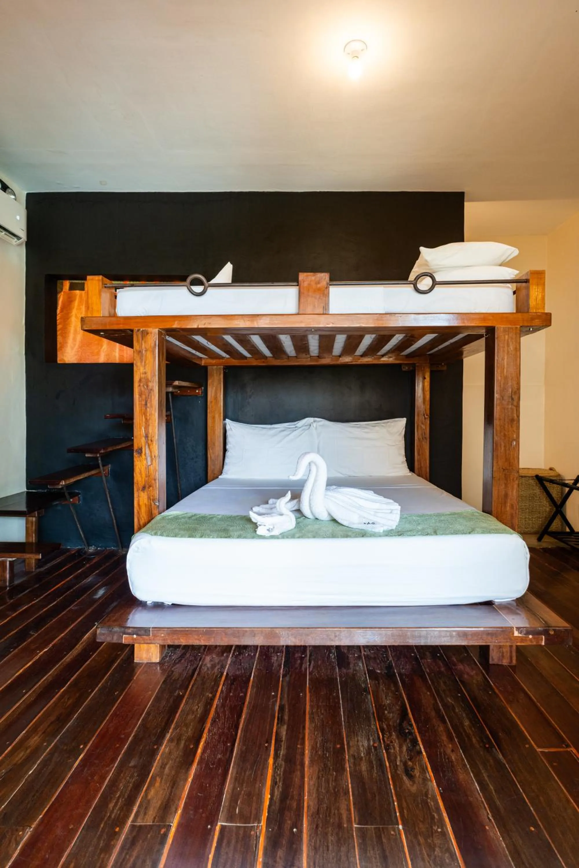 Bed in Happiness Boutique Resort El Nido