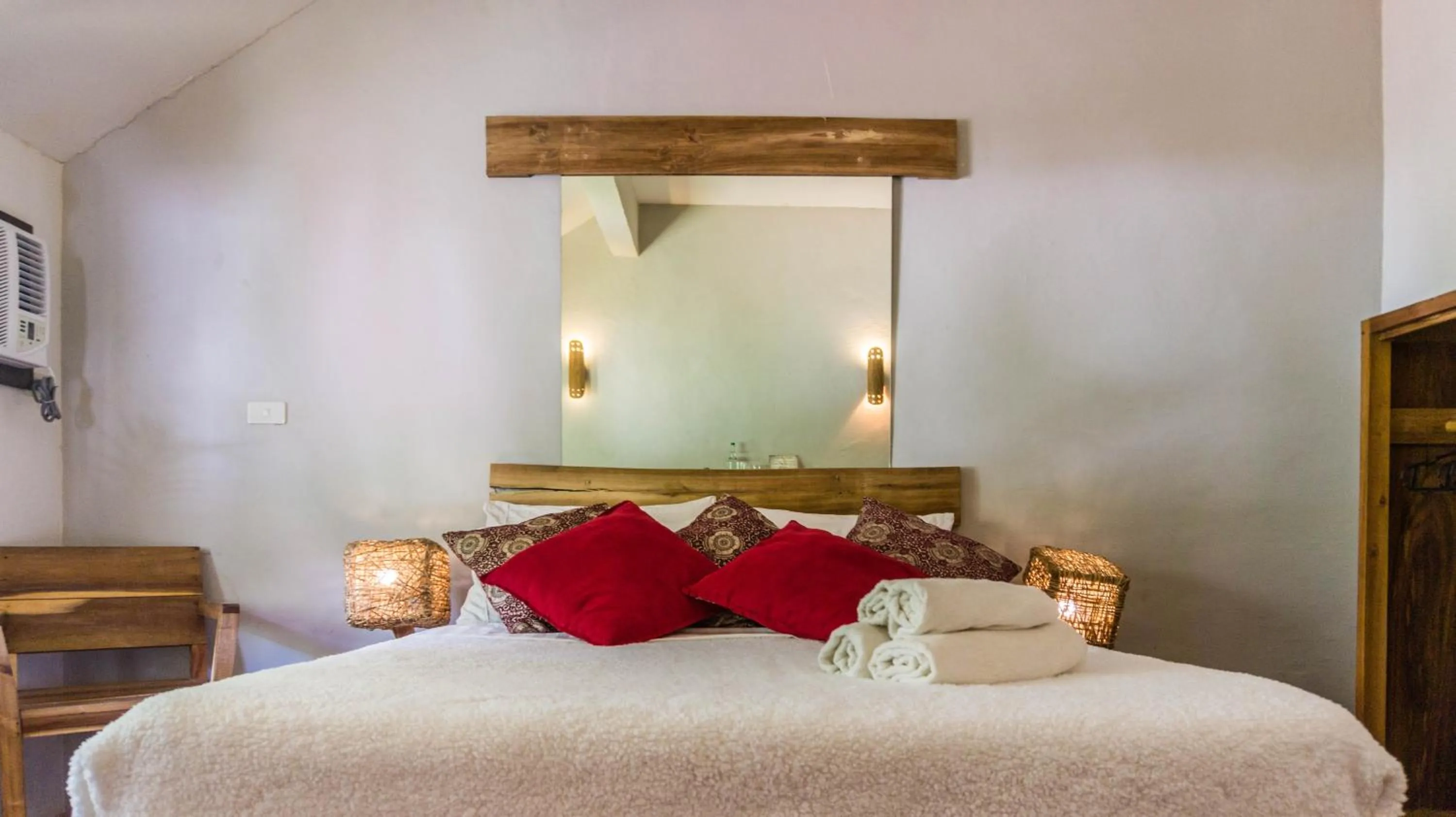 Bed in Happiness Boutique Resort El Nido