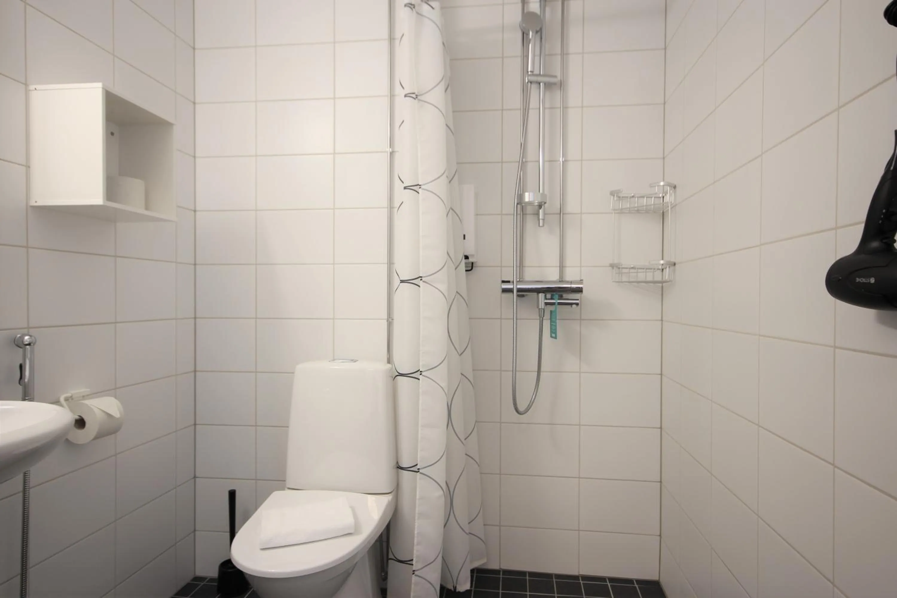 Bathroom in Forenom Aparthotel Espoo Leppävaara