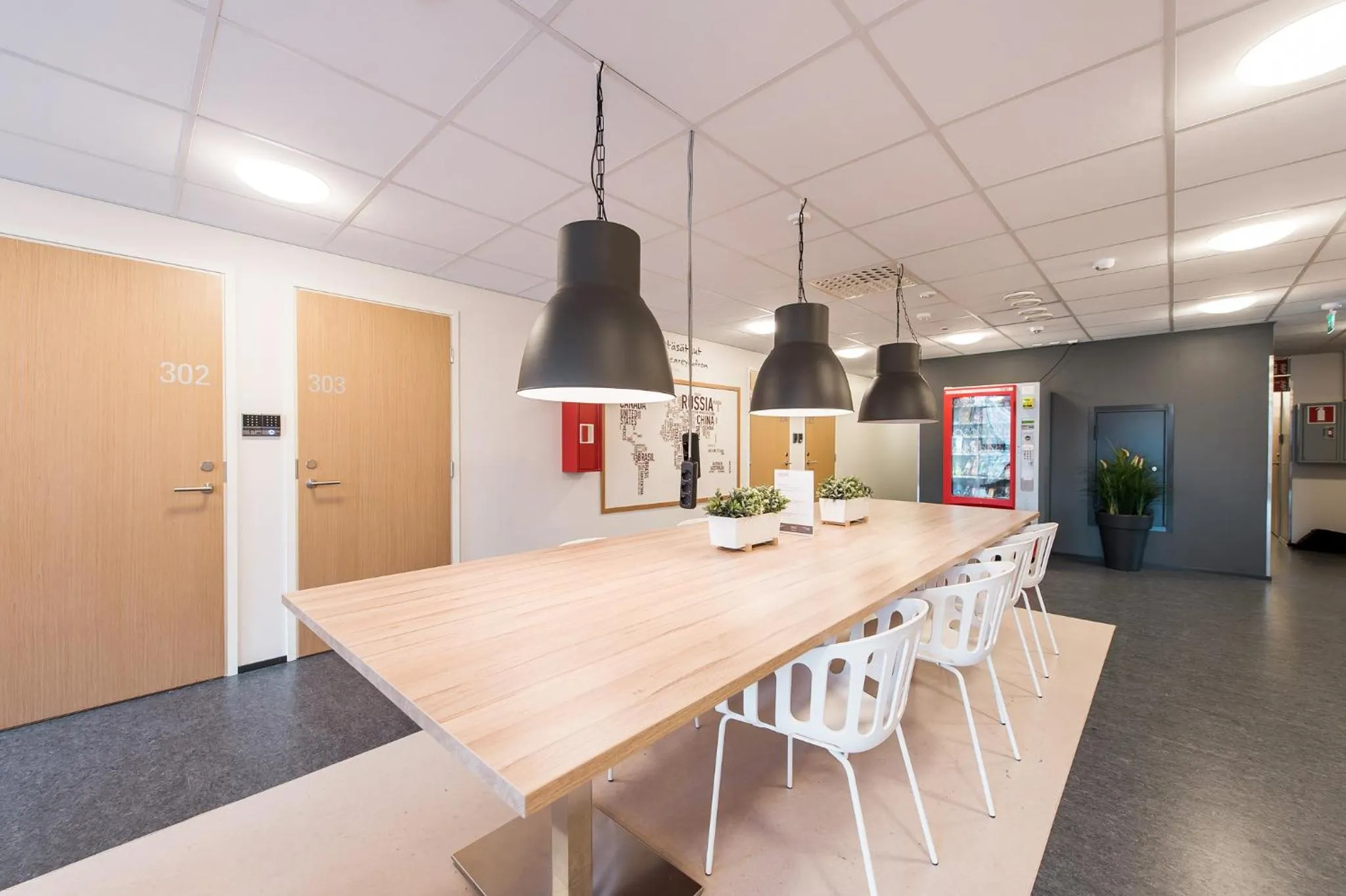 Lounge or bar in Forenom Aparthotel Espoo Leppävaara