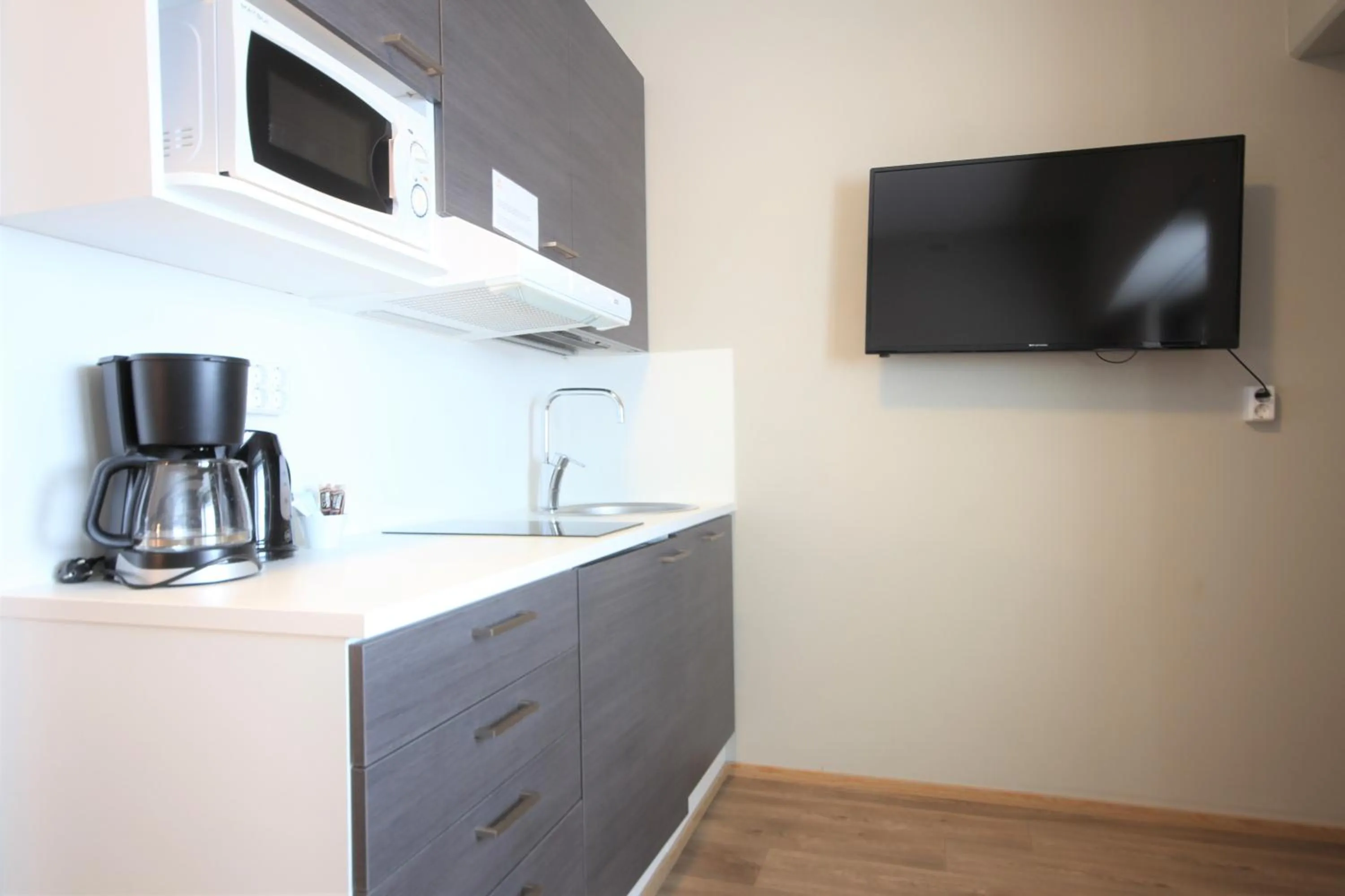 Kitchen or kitchenette in Forenom Aparthotel Espoo Leppävaara