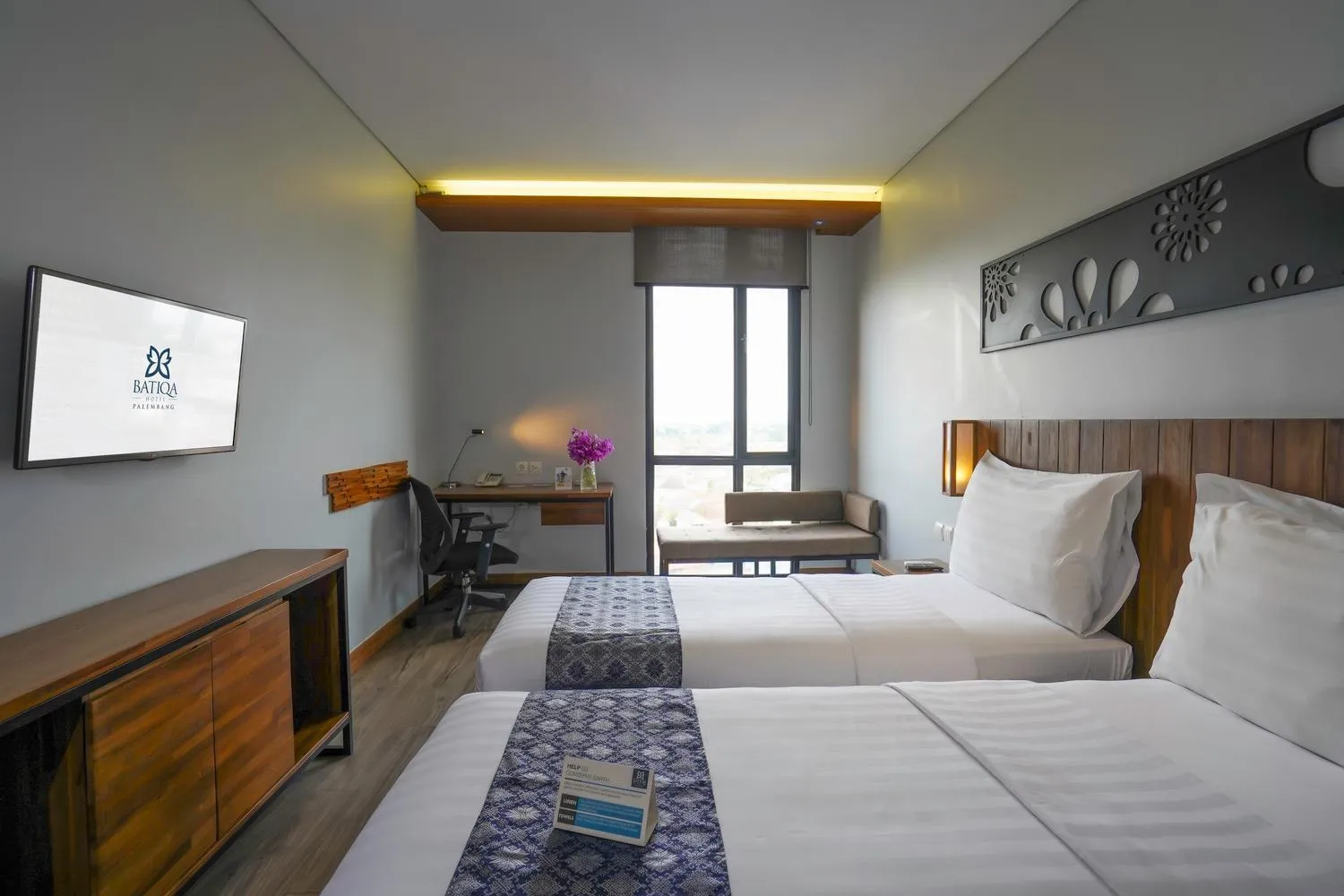 Bedroom, Bed in BATIQA Hotel Palembang