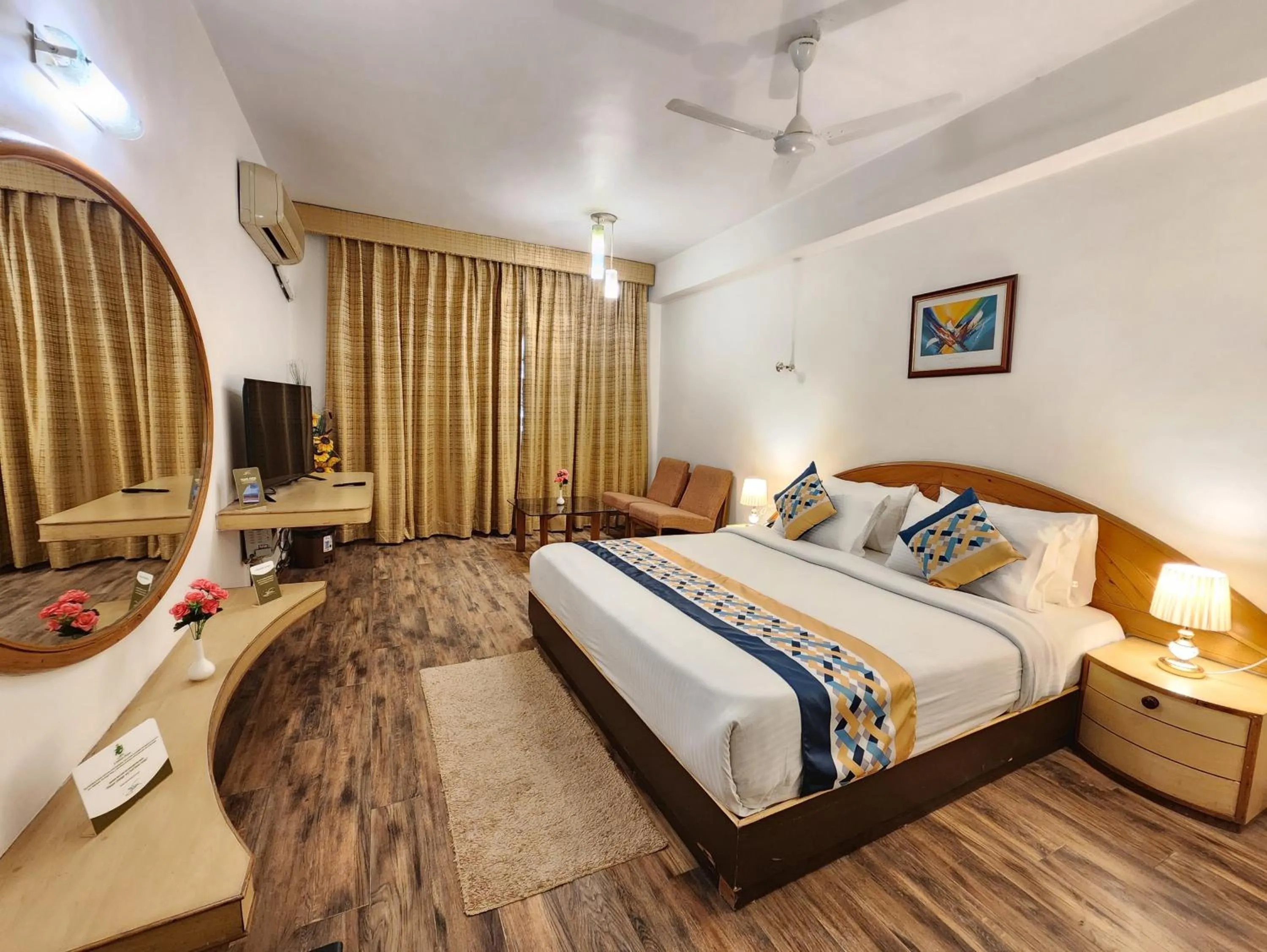 Photo of the whole room in The Orchard Greens