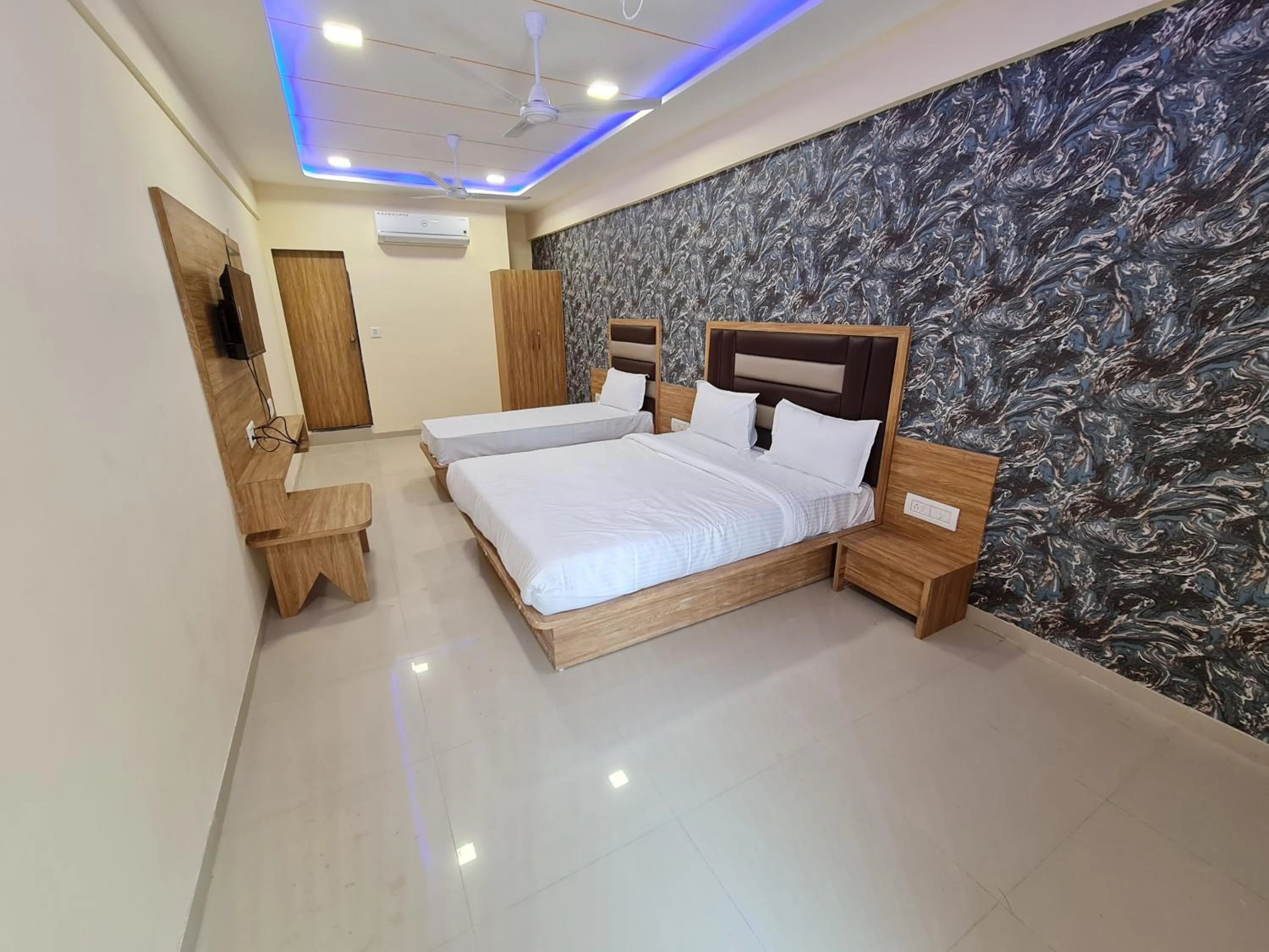 Hotel RK Palace