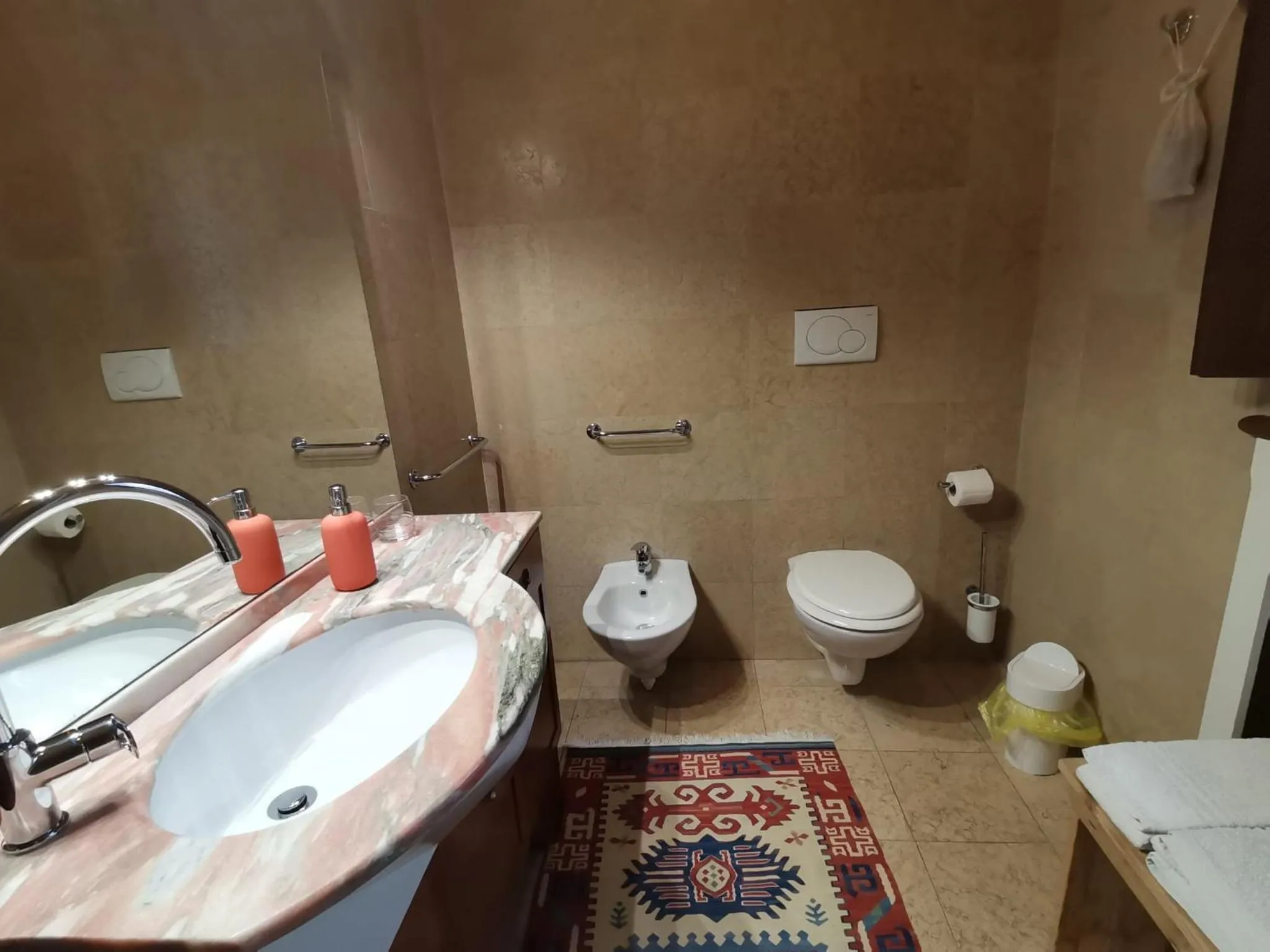 Shower in Le Maddalene