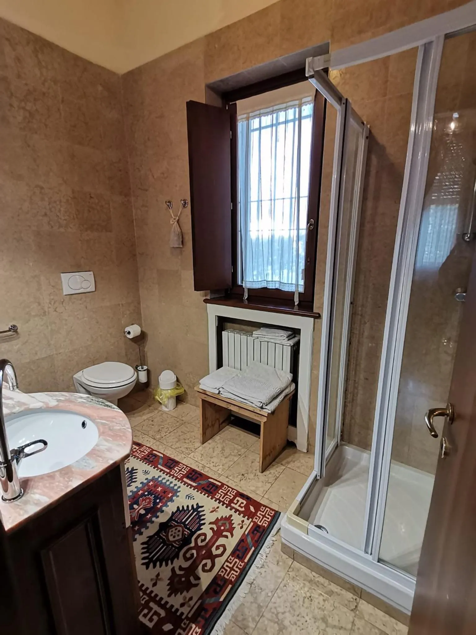 Shower in Le Maddalene