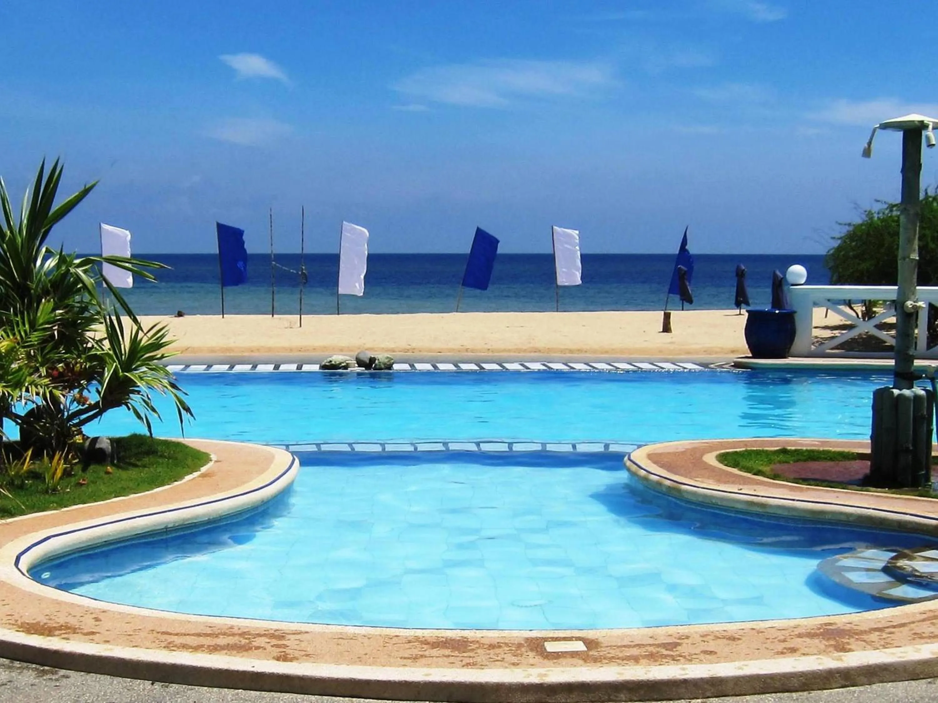Swimming pool in Punta Riviera Resort Bolinao
