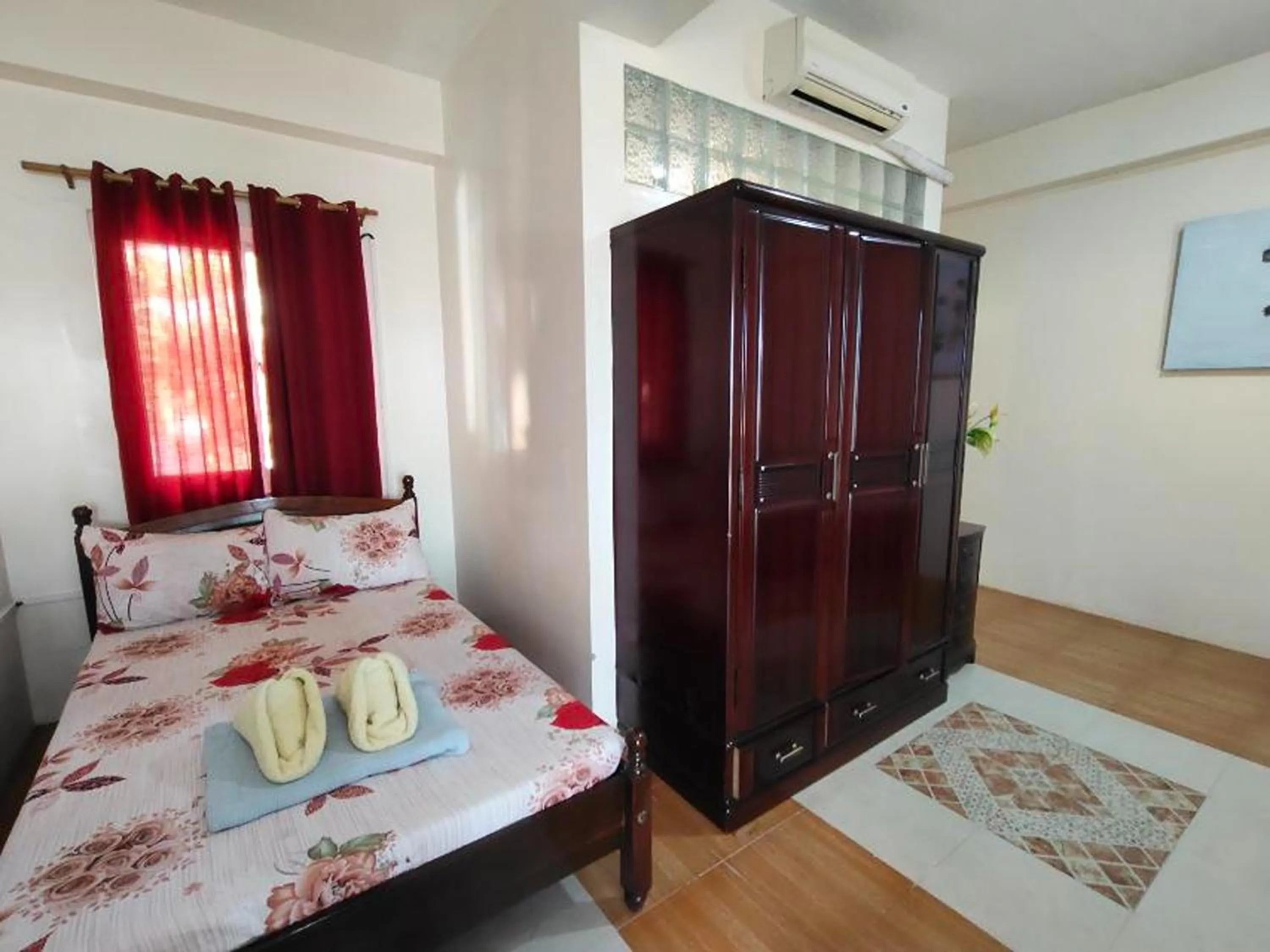 Bed in Punta Riviera Resort Bolinao