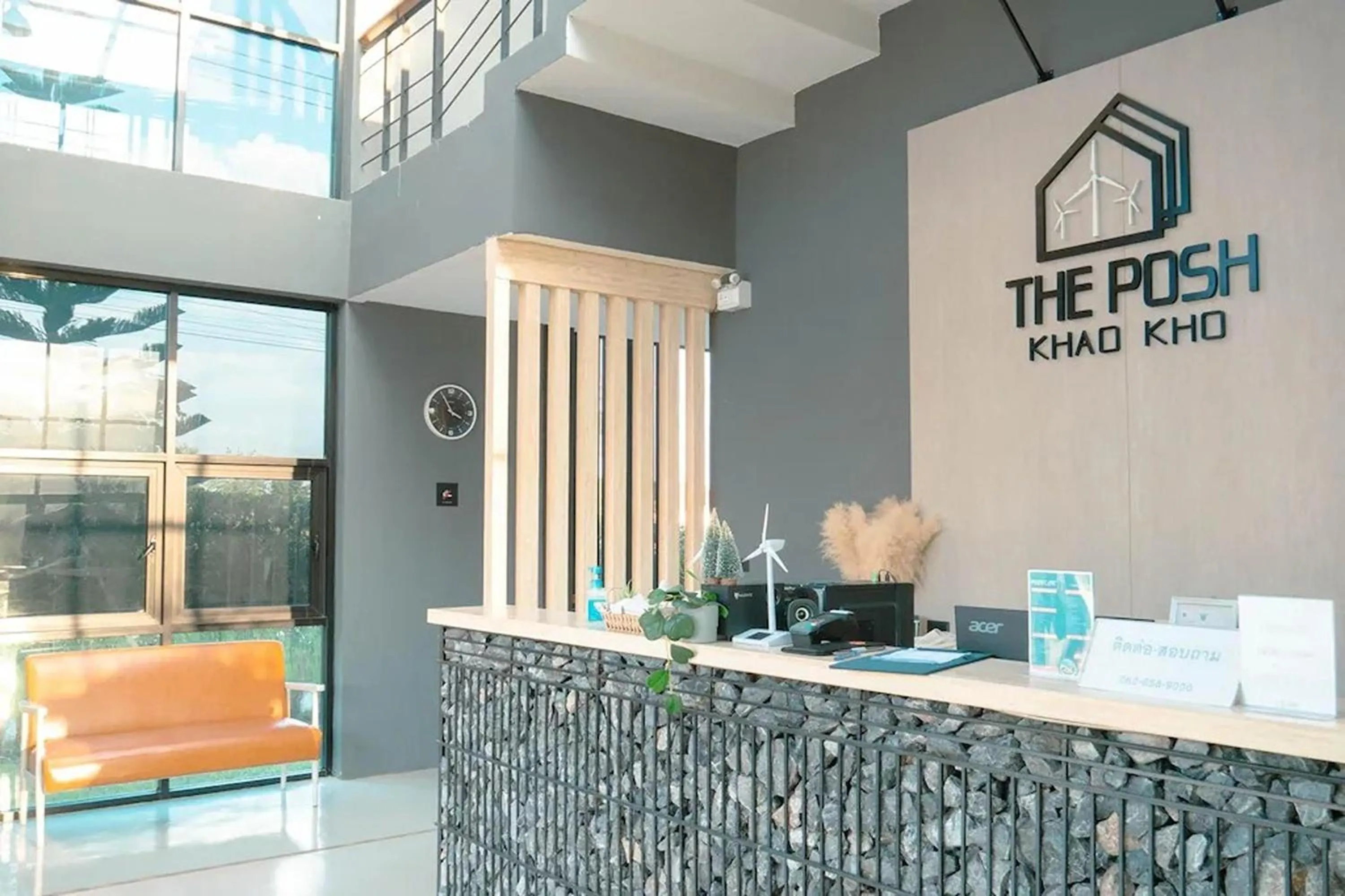 Lobby or reception in The Posh Khao Kho