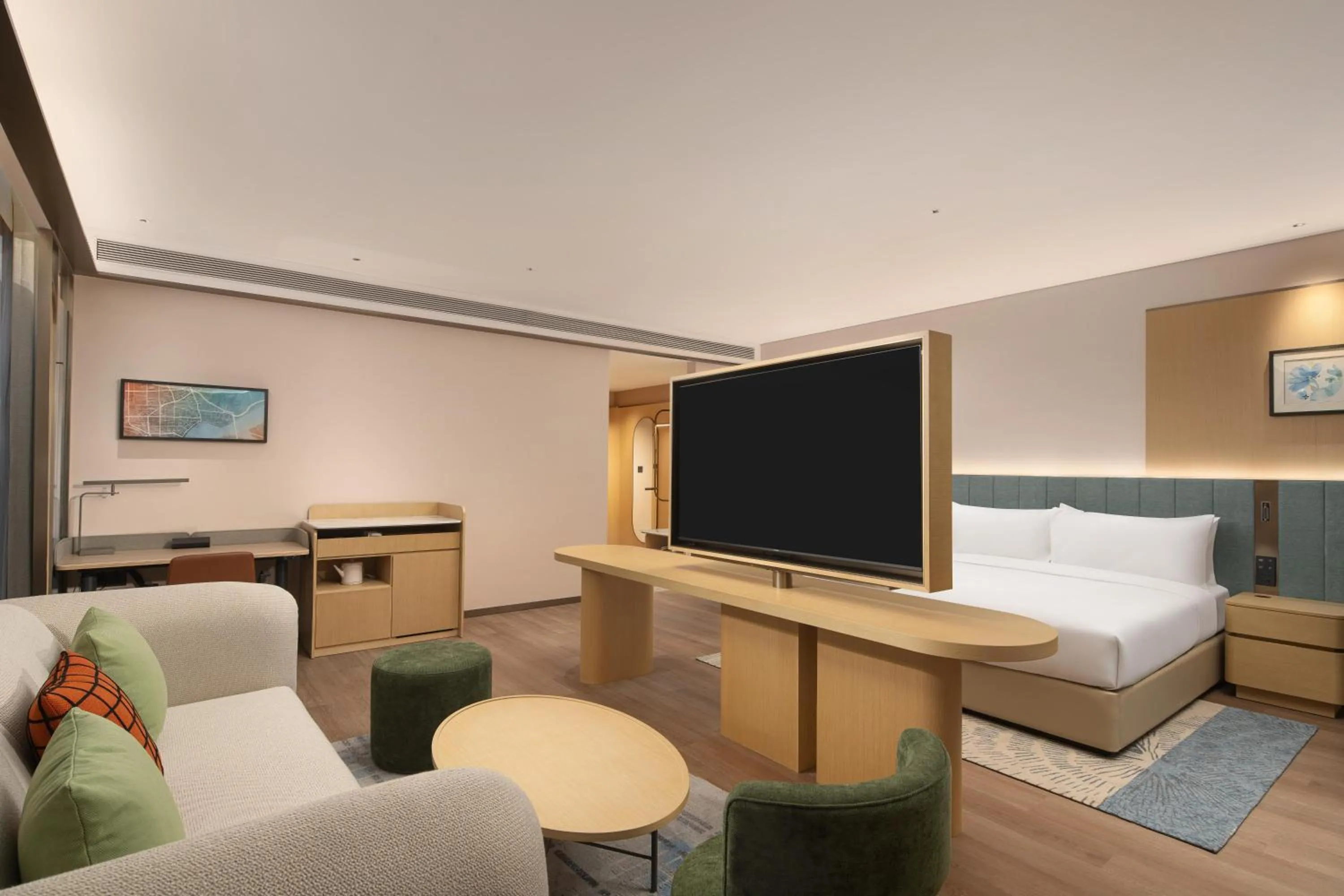 Living room, Bed in Hilton Garden Inn Hangzhou Fuyang Fuchun