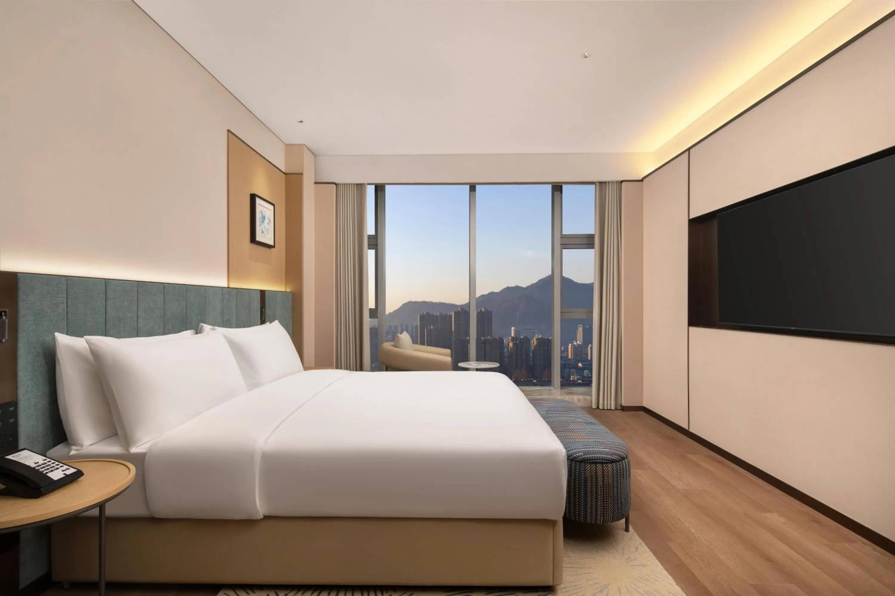 Bed in Hilton Garden Inn Hangzhou Fuyang Fuchun
