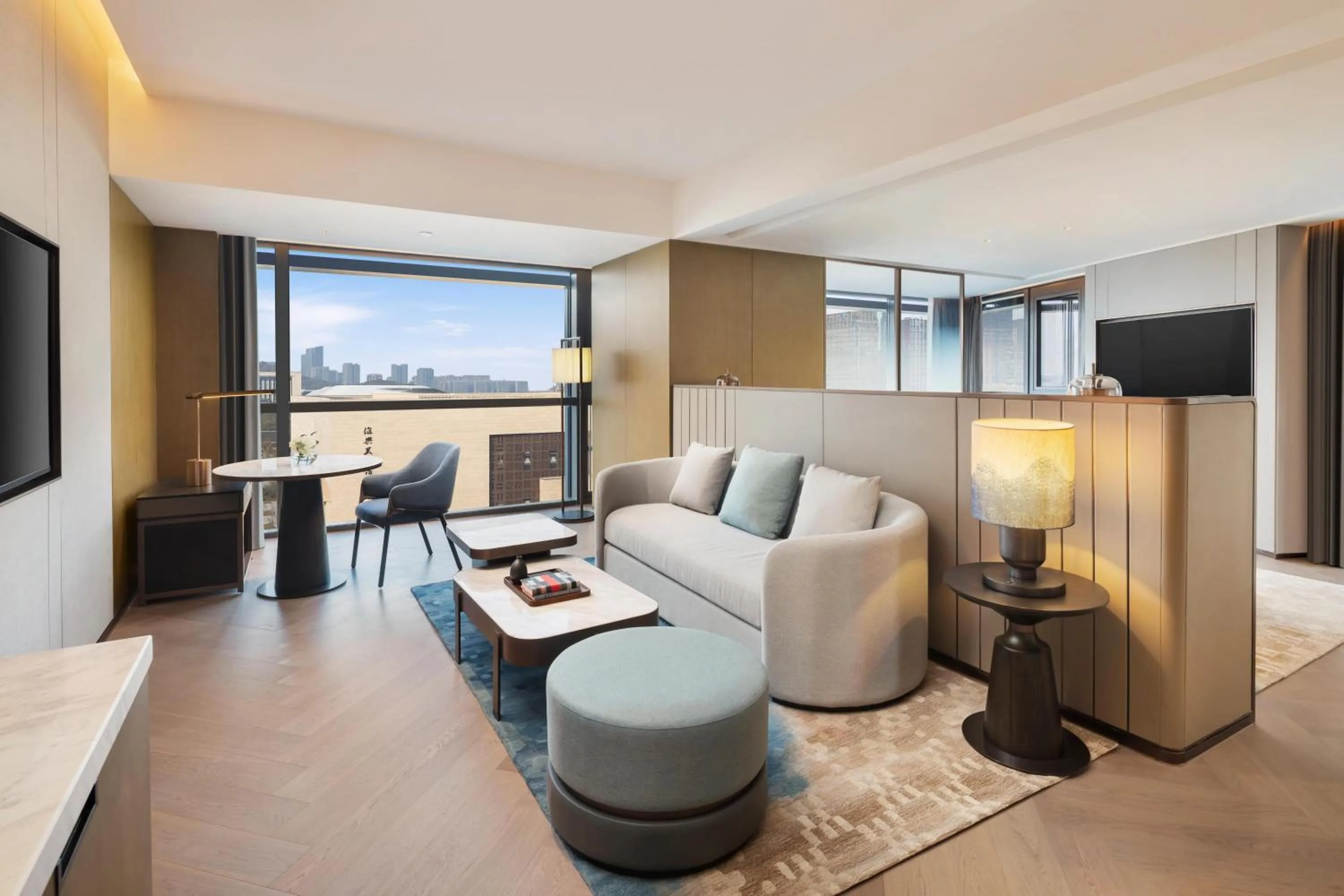 One-Bedroom King Suite in Hilton Shaoxing Hotel And Residences