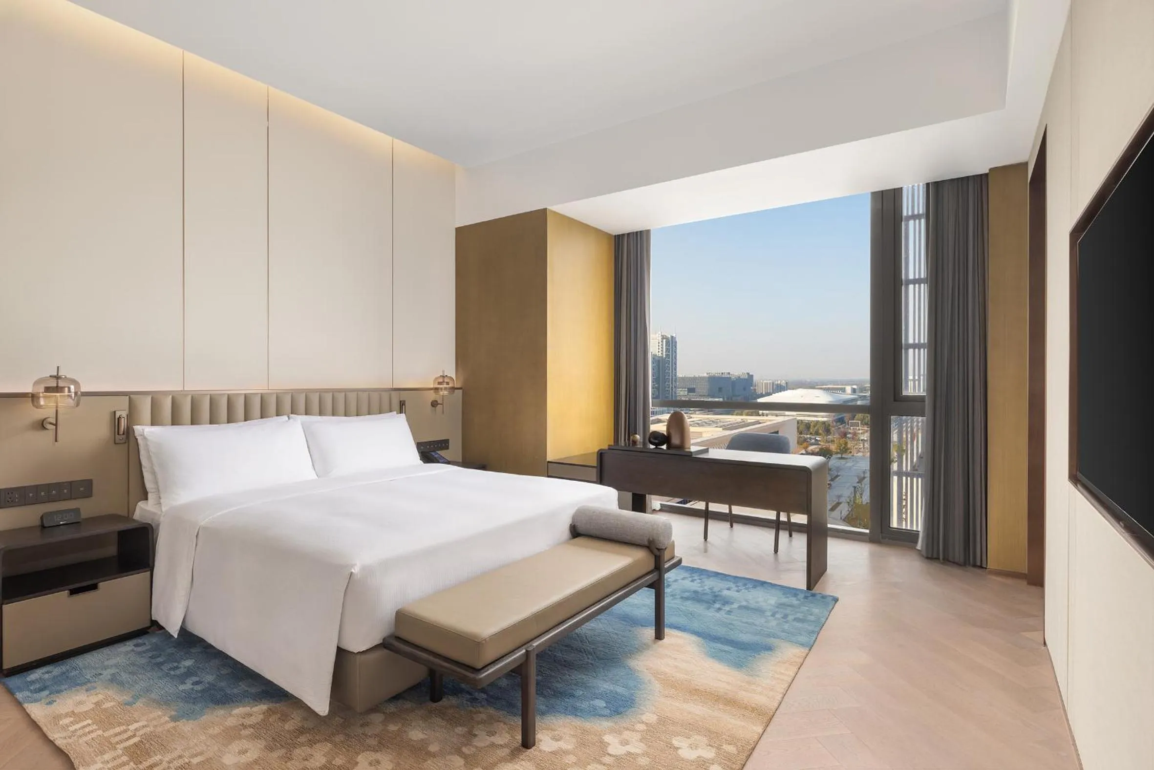 Bed in Hilton Shaoxing Hotel And Residences