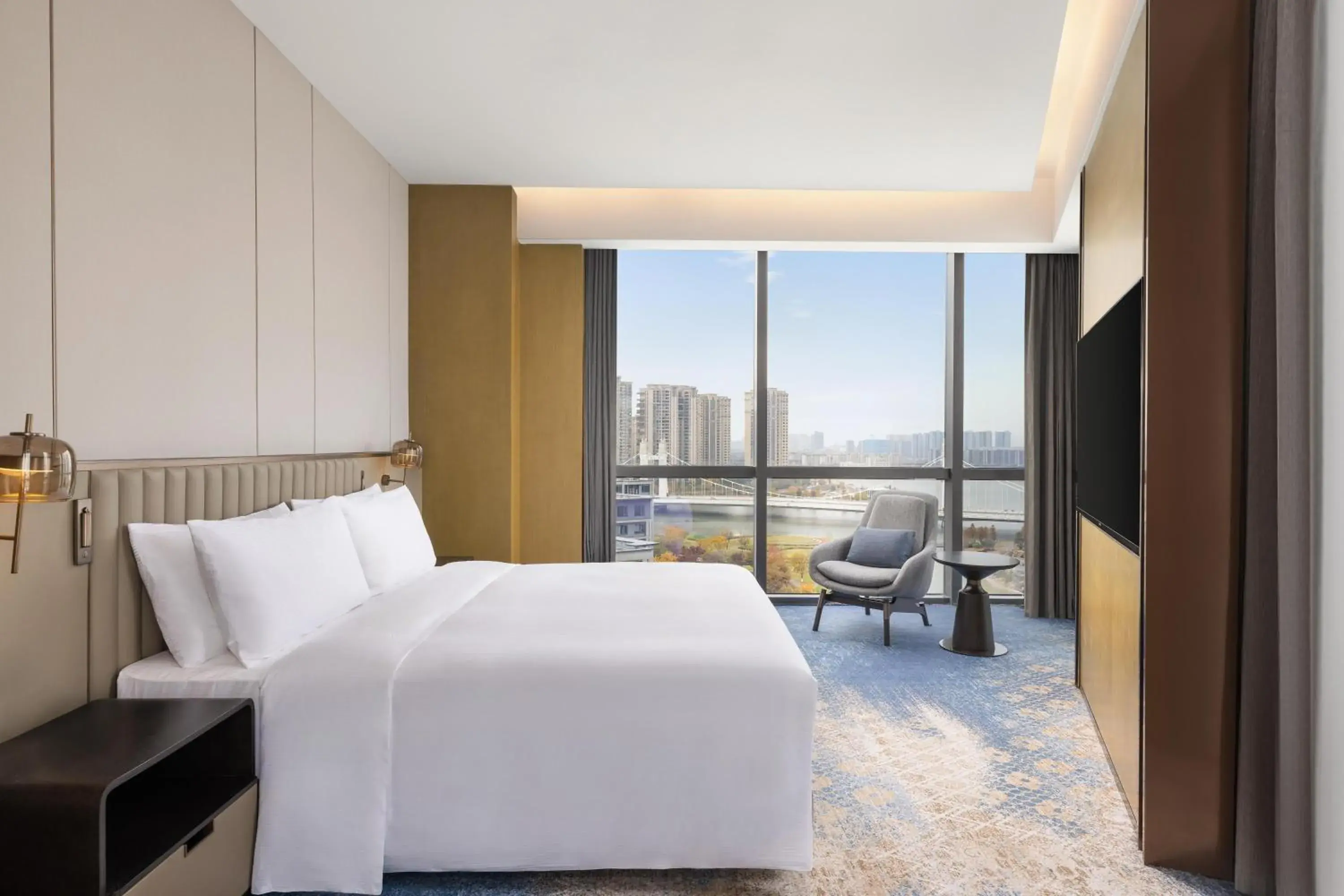 Deluxe King Suite - single occupancy in Hilton Shaoxing Hotel And Residences Deluxe King Suite - single occupancy in Hilton Shaoxing Hotel And Residences