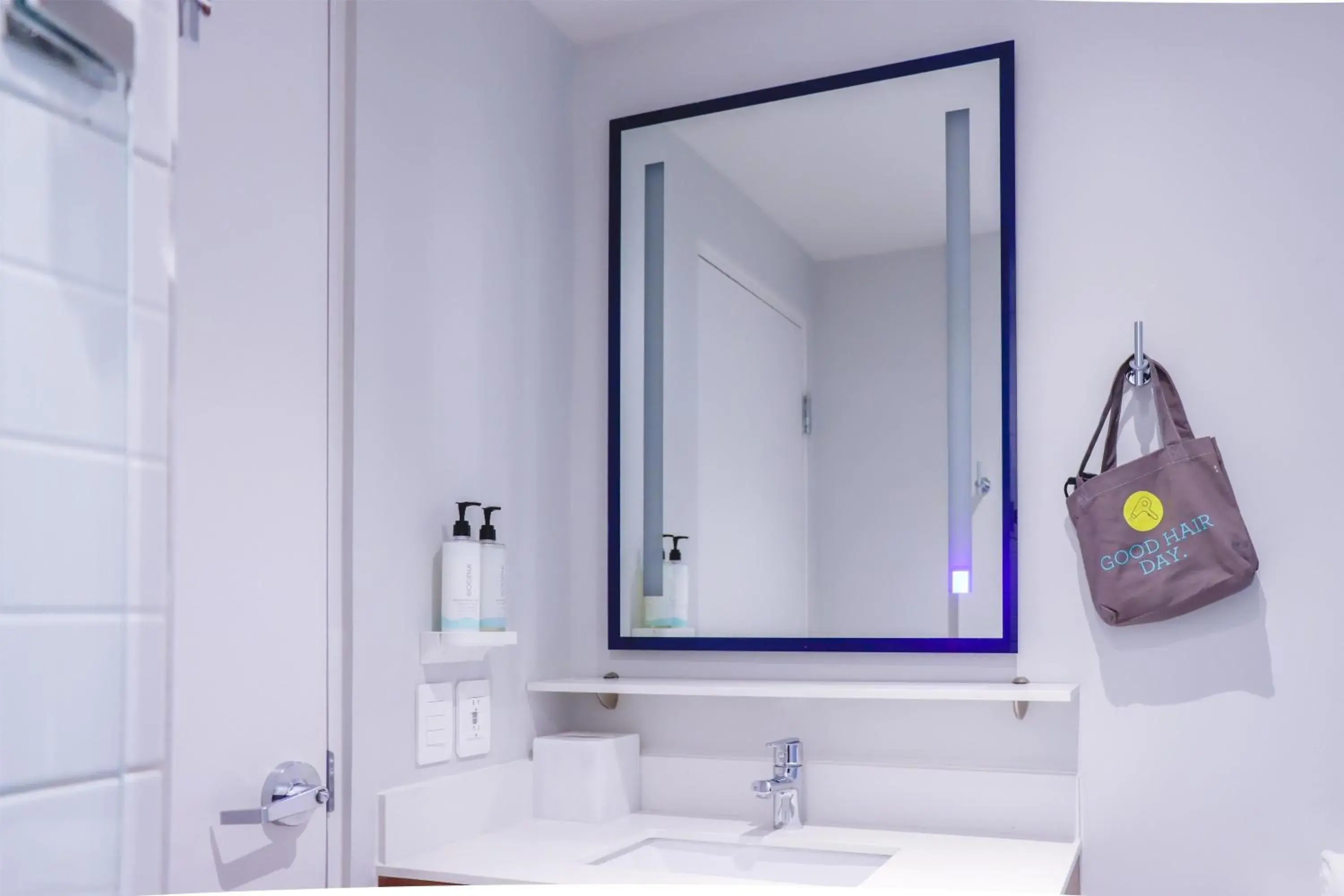 Queen Room with Two Queen Beds and Walk-In Shower in Tru By Hilton Puebla Angelopolis Queen Room with Two Queen Beds and Walk-In Shower in Tru By Hilton Puebla Angelopolis