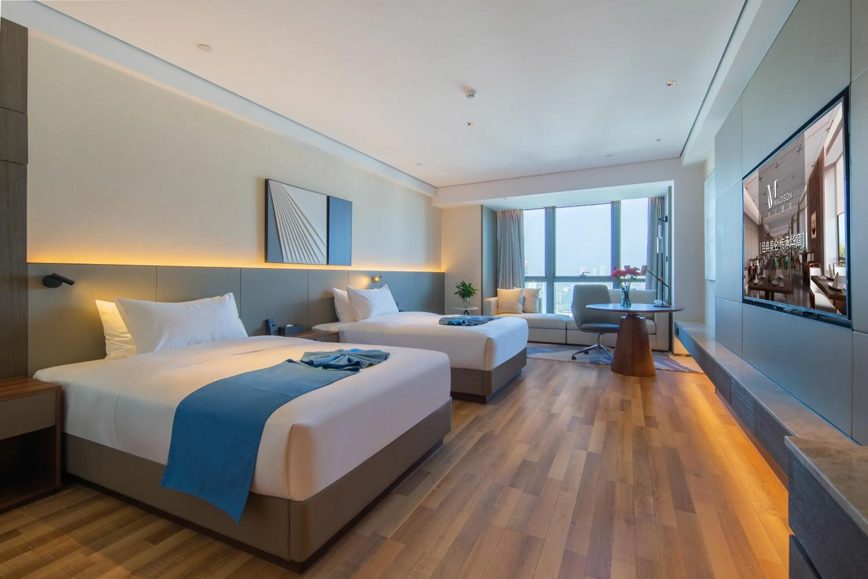 Madison Hotel Qingdao West Coast City Balcony