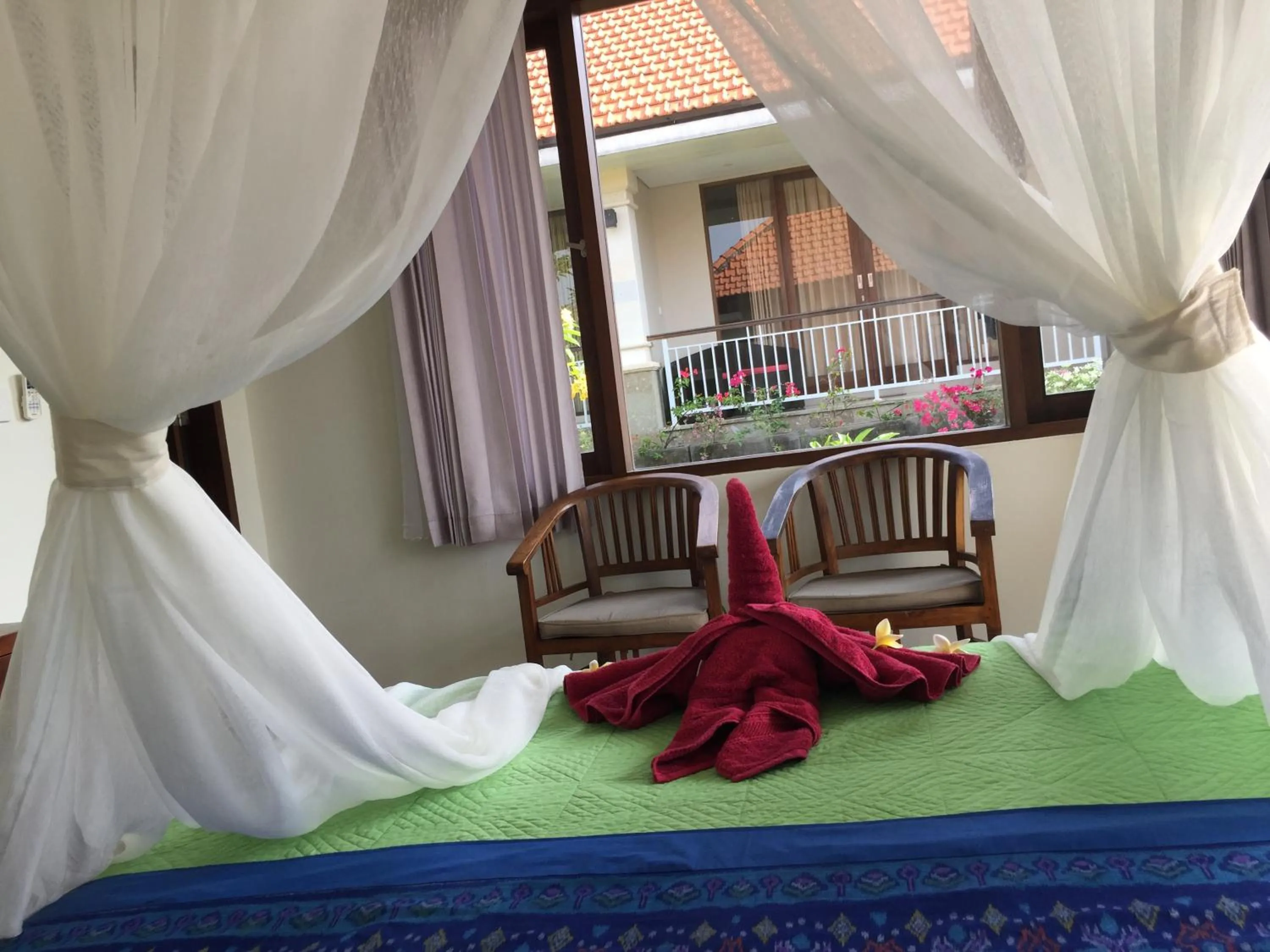 Bed in Merthayasa Bungalow 2