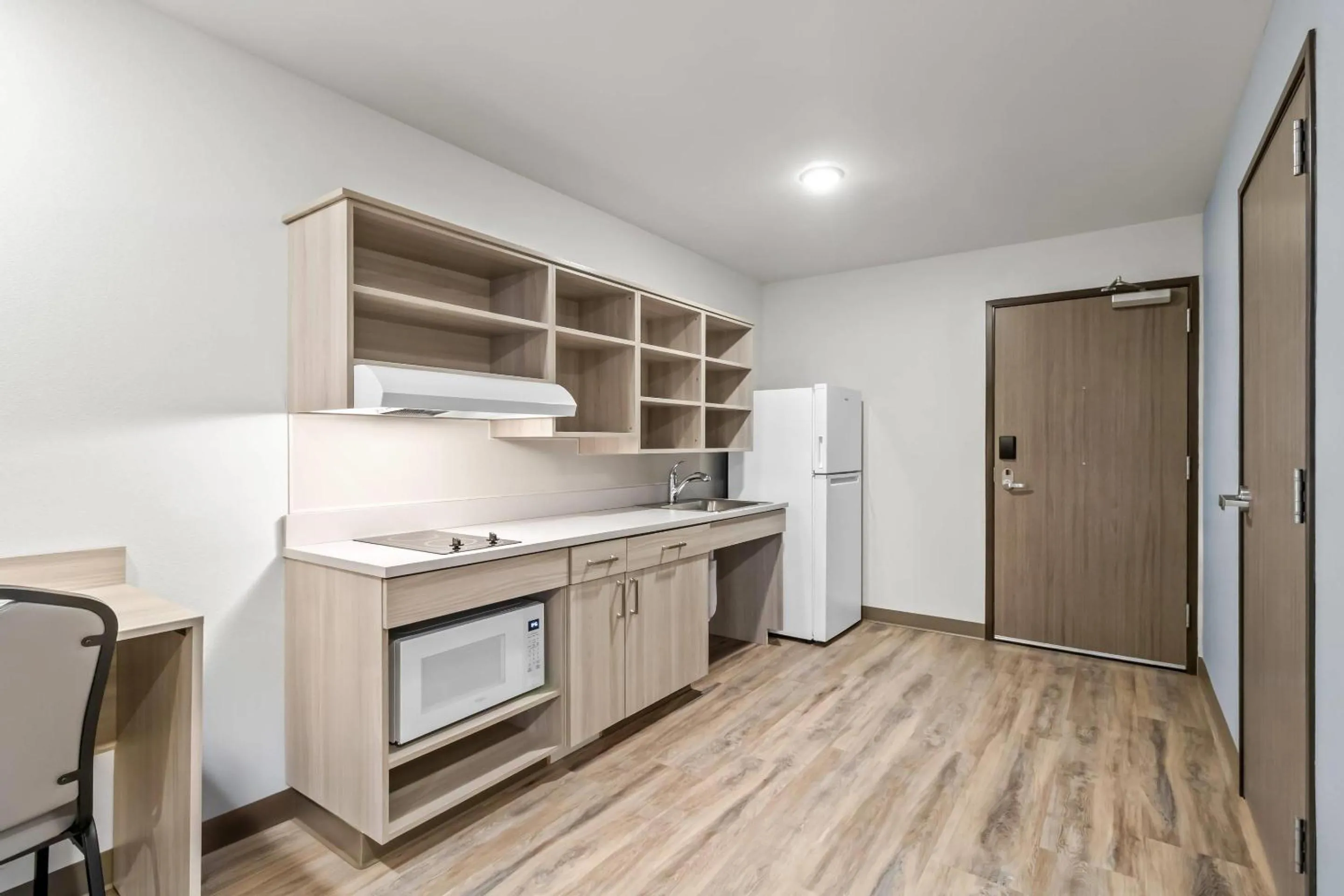 Bedroom in WoodSpring Suites Washington Meadowlands PA