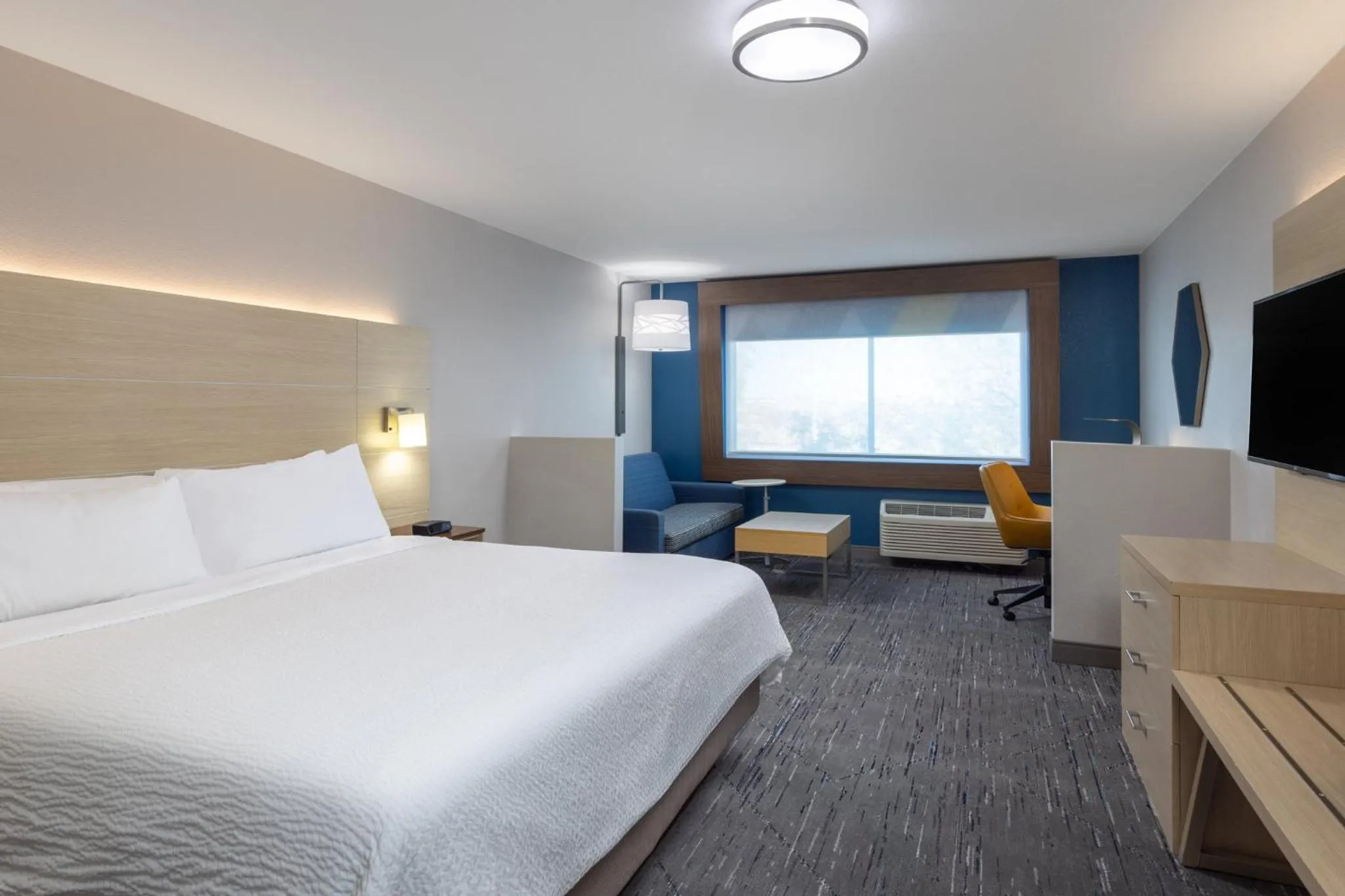 Photo of the whole room, Bed in Holiday Inn Express & Suites Phoenix West - Buckeye by IHG