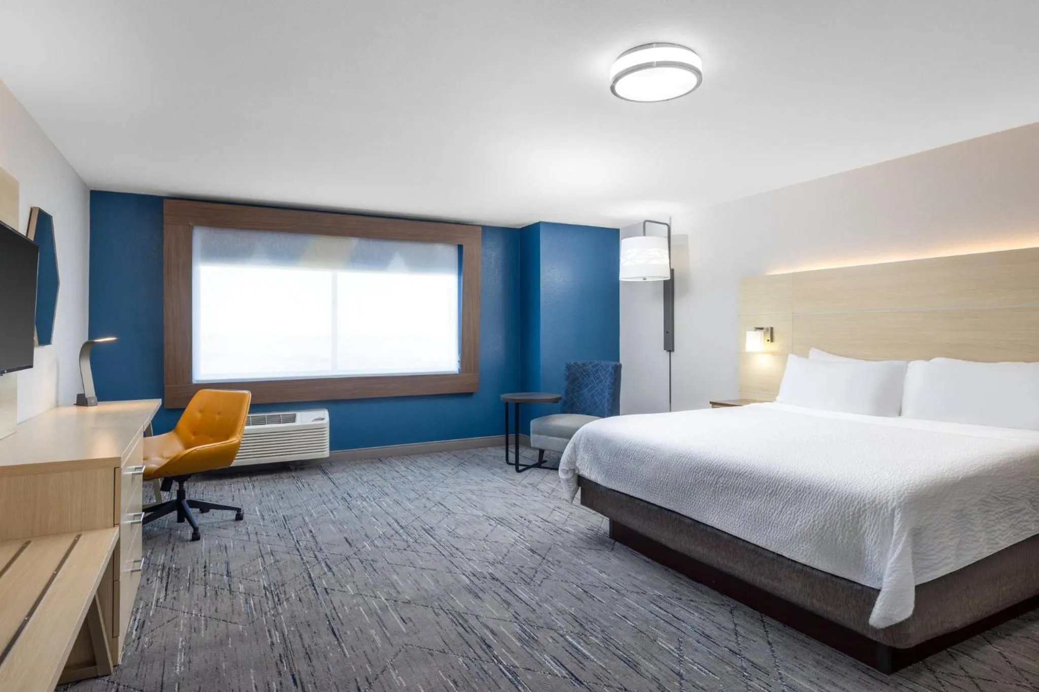 Photo of the whole room, Bed in Holiday Inn Express & Suites Phoenix West - Buckeye by IHG